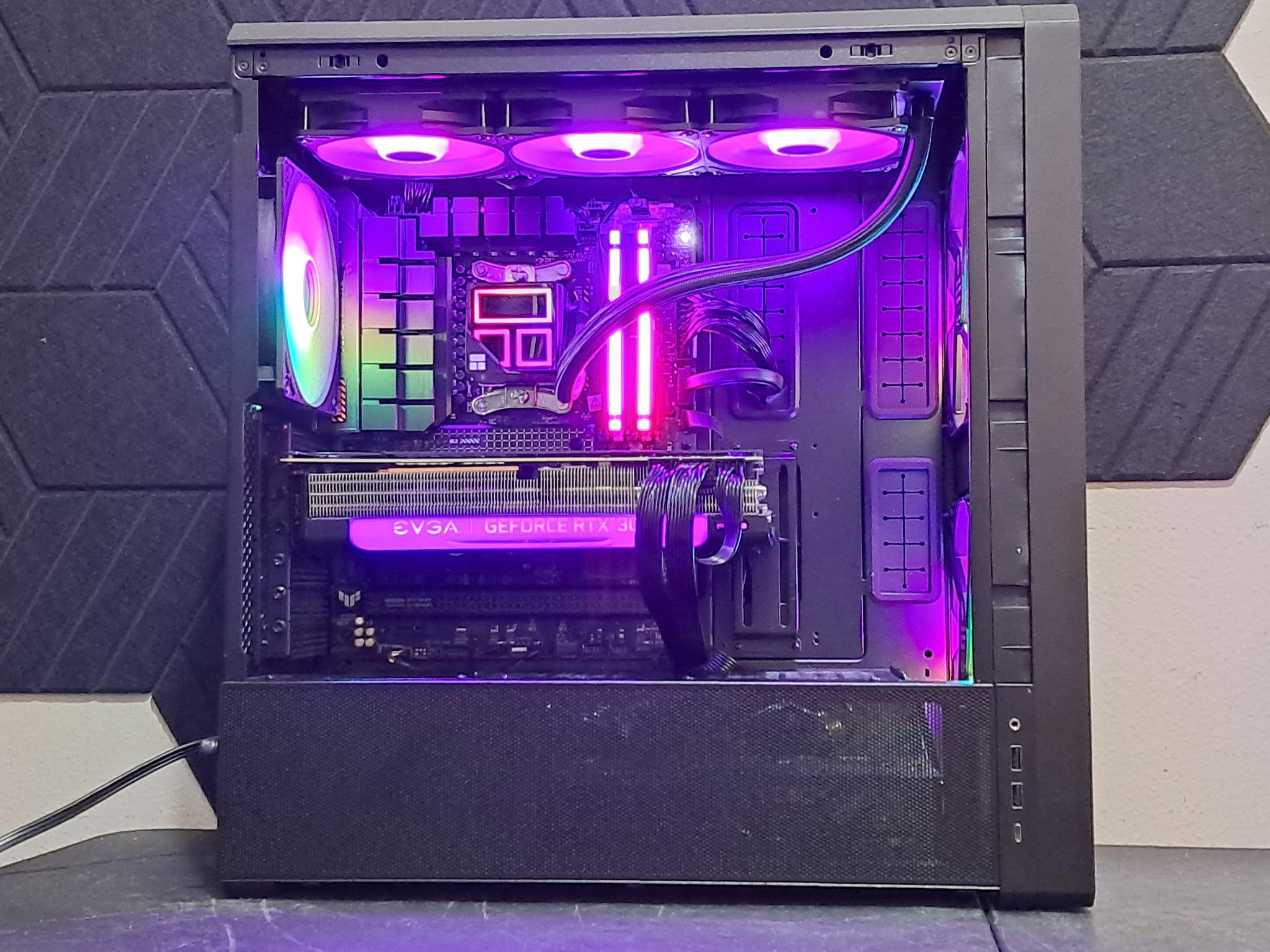 EVGA 3080 Custom Gaming PC | Lian Li Lancool 217 | Ryzen 5 9600X