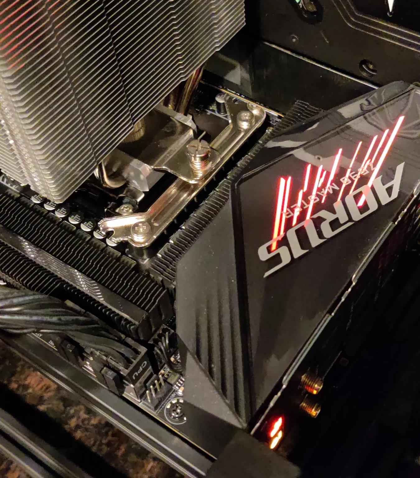 Gigabyte Z590 master Combo