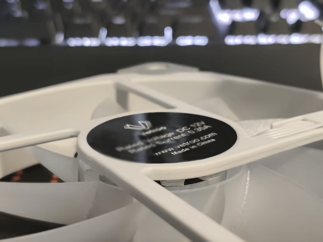 Vetroo White 120mm RGB Case Fan