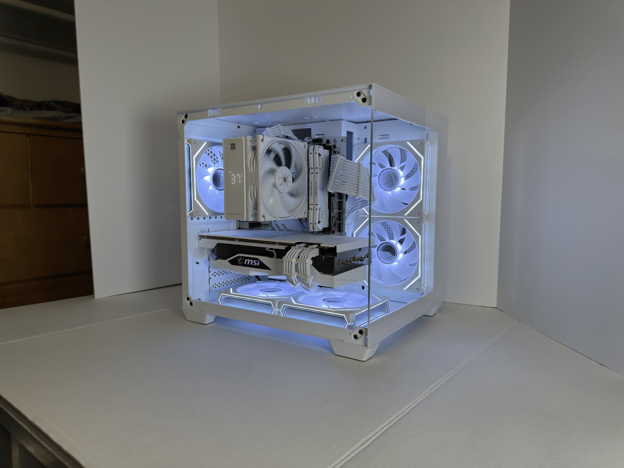 Polar Beast 1440p | RX 6700 XT | Ryzen 5 5600 | 1TB NVMe