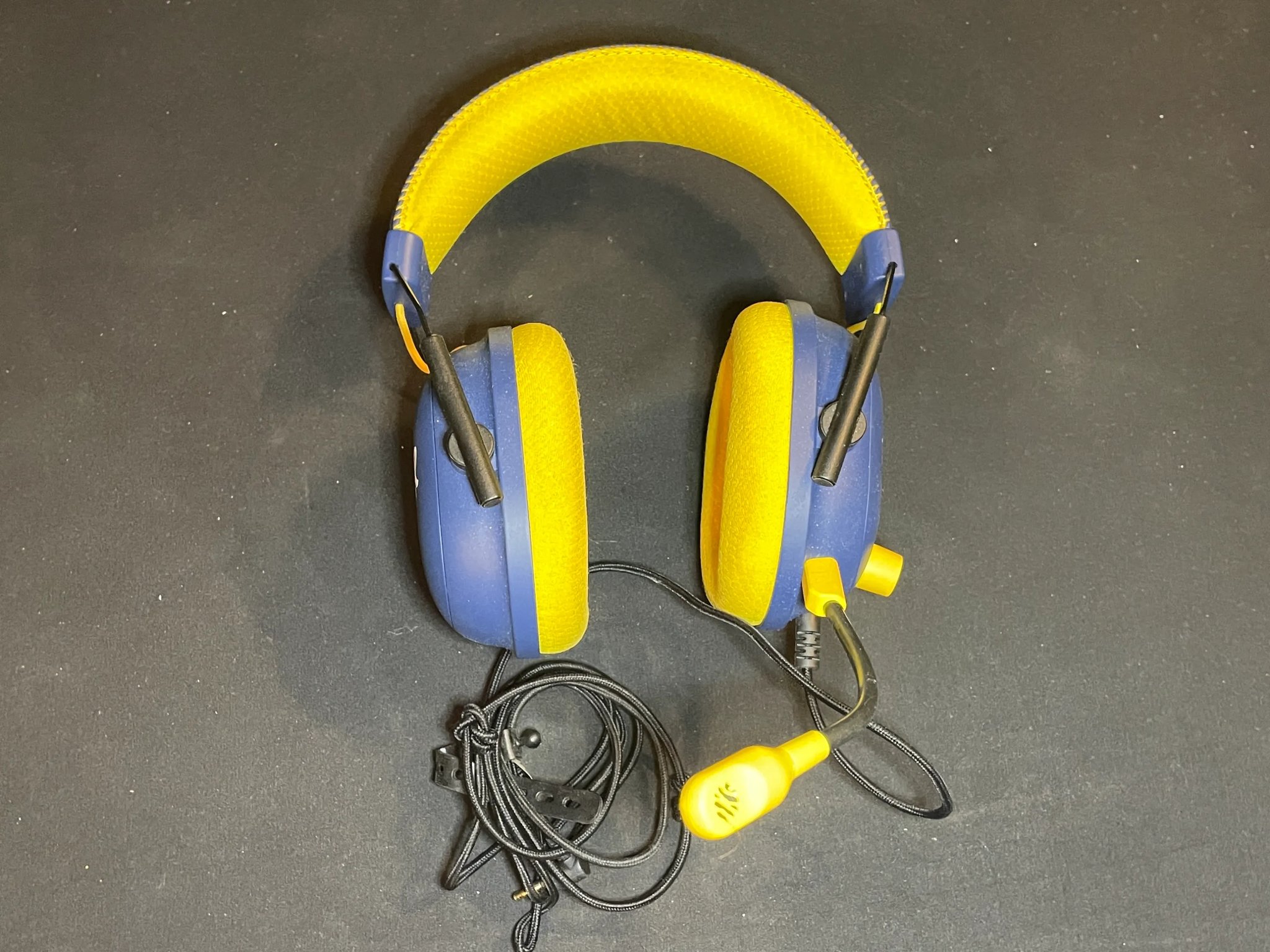 thumbnail image 2 of G9pro 7.1 Surround Sound Foldable RGB Light Gaming Headset With Mic For... 2 of 12