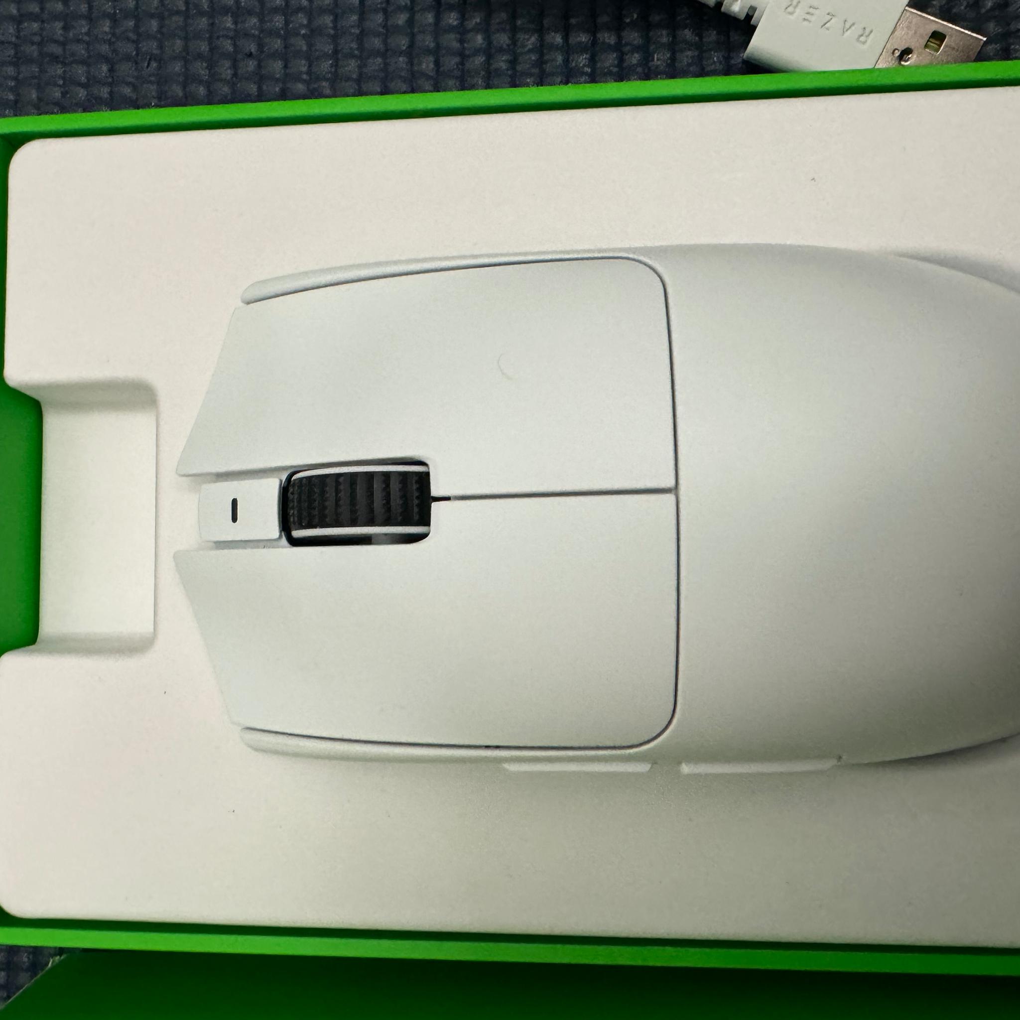 Razer Viper V3 Pro Wireless Gaming Mouse: 55g Lightweight - 8K Polling - 35,000 DPI Optical Sensor