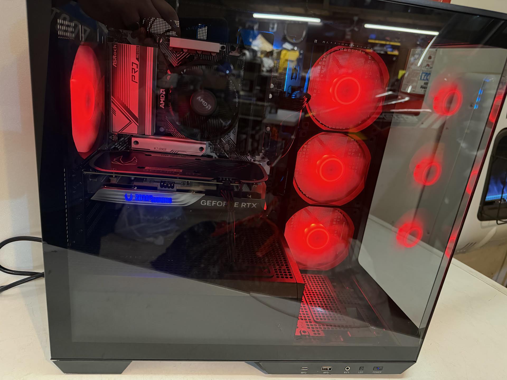 *NEW* Custom Gaming PC w/ 4070 & RGB
