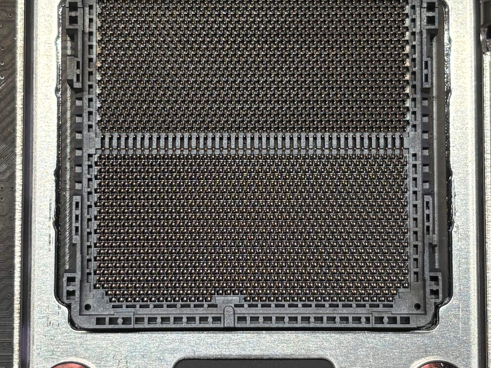 ASUS TUF GAMING X670E-PLUS WIFI ATX AM5 MOTHERBOARD - BOX & SHOWN CABLES INCLUDED - RECENT BIOS