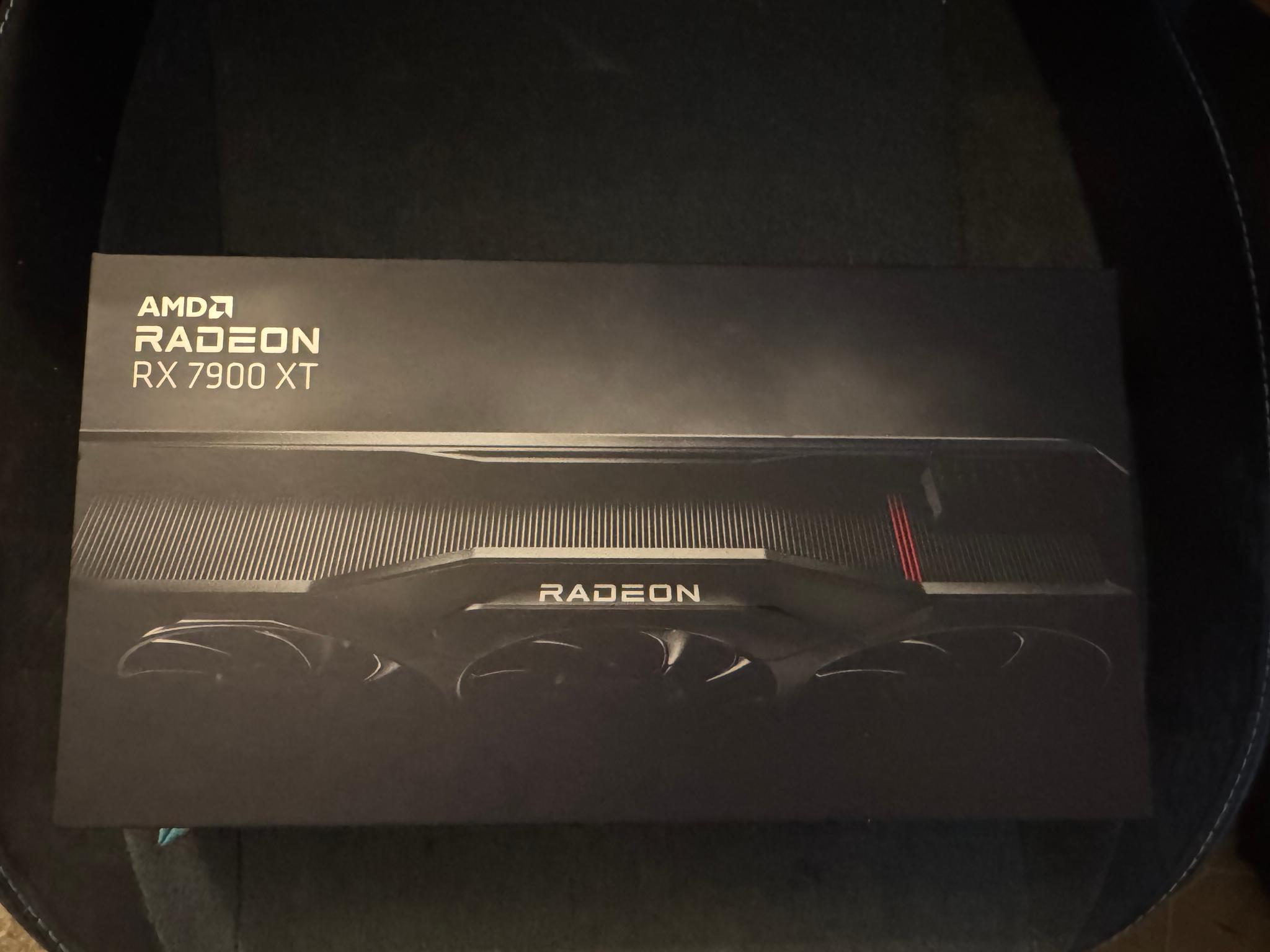 AMD Radeon RX 7900 XT