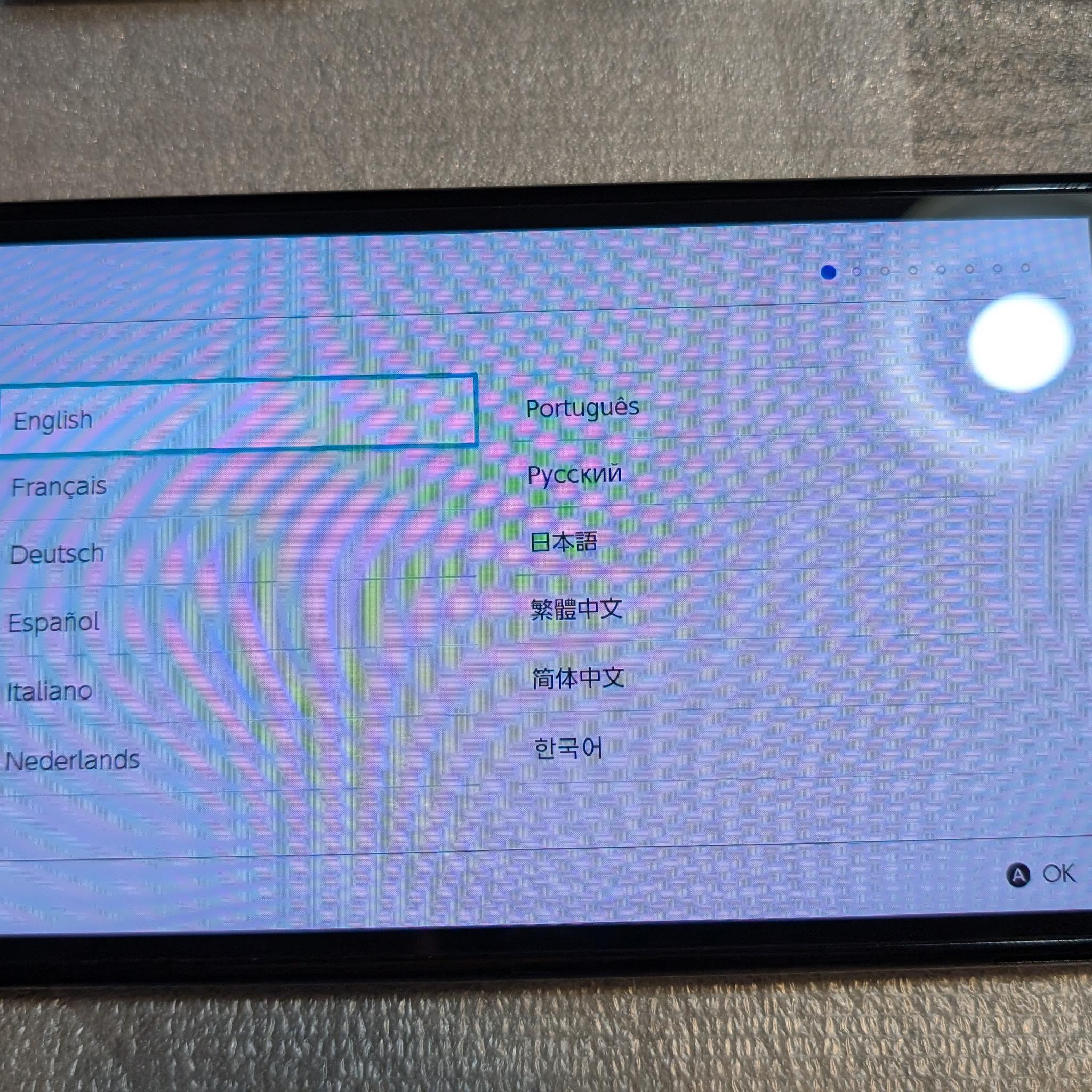Switch OLED White (Used but like new) w/ original packaging