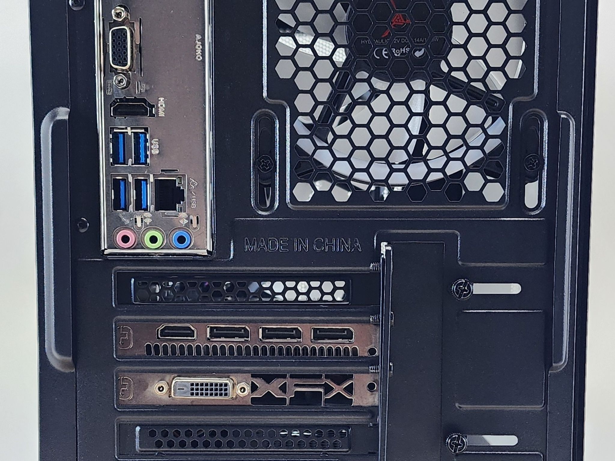 Gaming PC Ryzen 3 2300X 16GB RAM 256GB SSD + 1TB HDD RX 470 8GB Win11 Computer