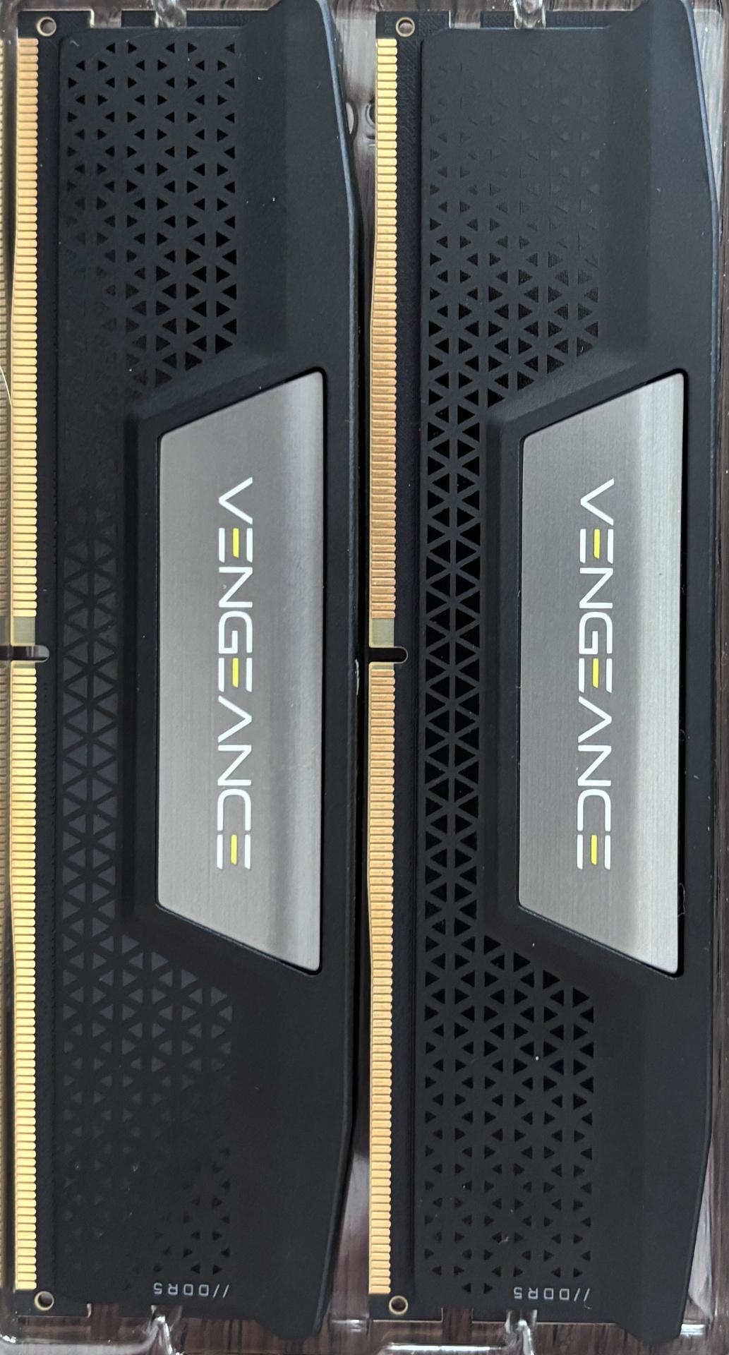 Corsair Vengeance DDR5 XMP-only 32GB (2x16) 6kMT/s 30-36-36-76 (Blk - no RGB)