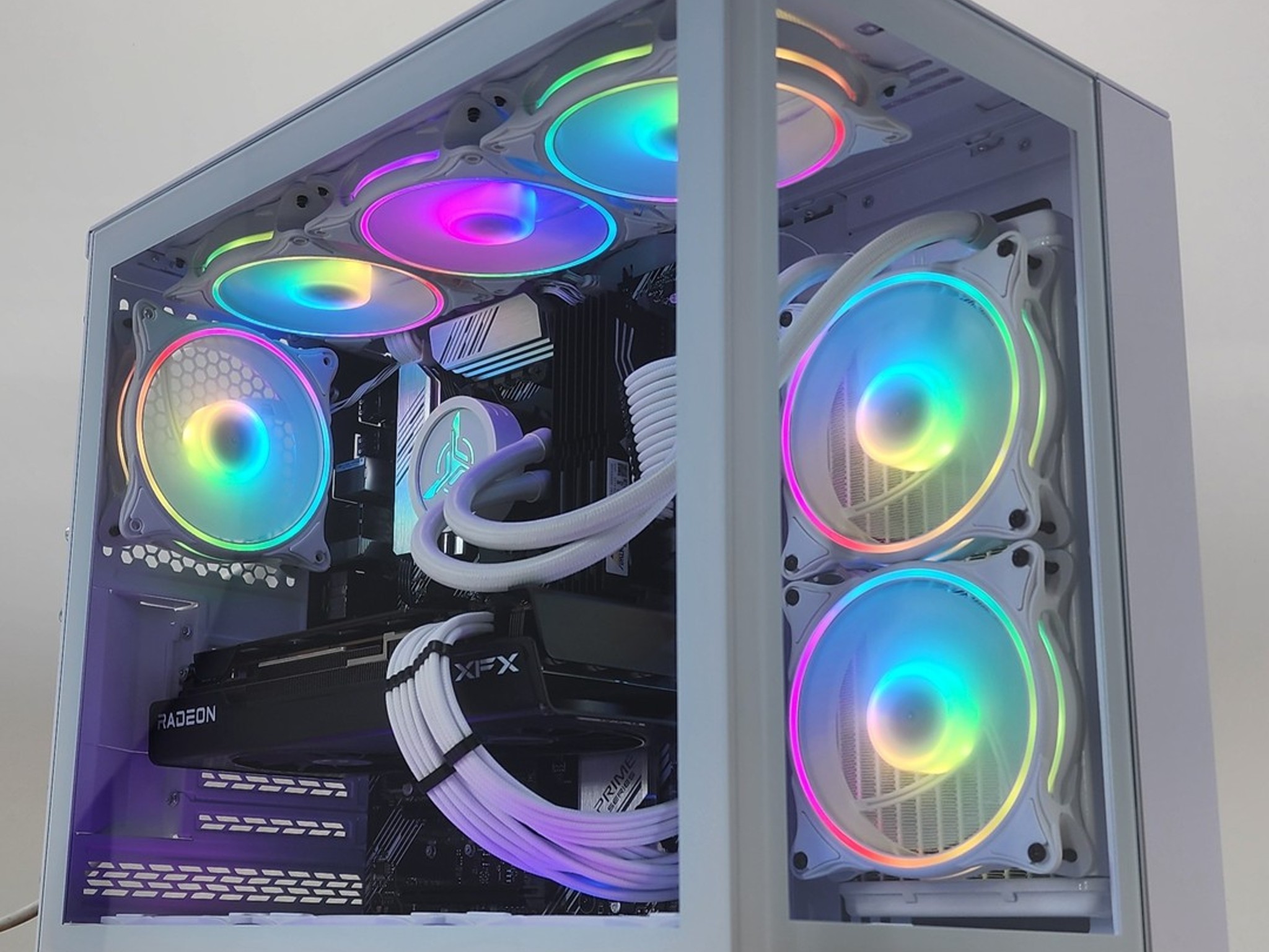 Gaming PC Ryzen 7 5700X 32GB RAM 1TB SSD RX 7700 XT 12GB Windows 11 Computer