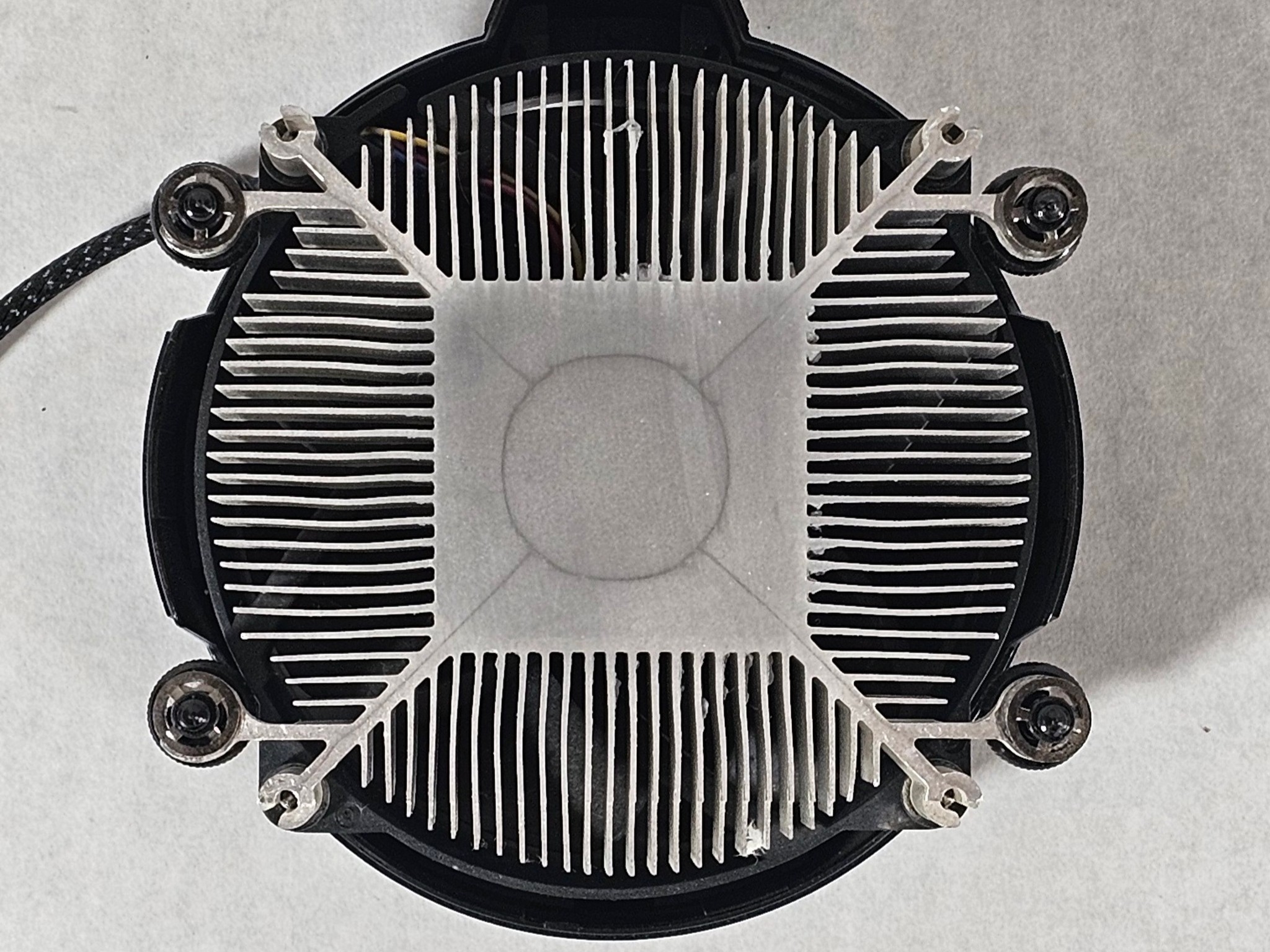 AMD Wraith 327 Stealth Ryzen Heatsink/Fan AM4 CPU Cooler