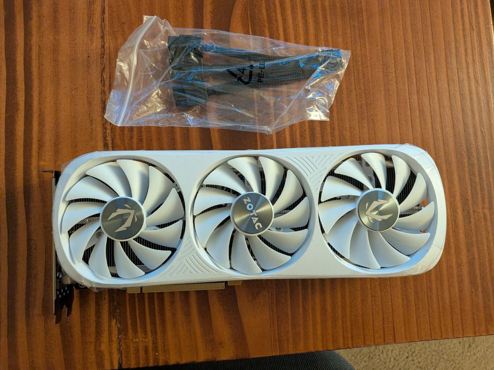 Zotac Trinity OC GeForce RTX 4080 SUPER