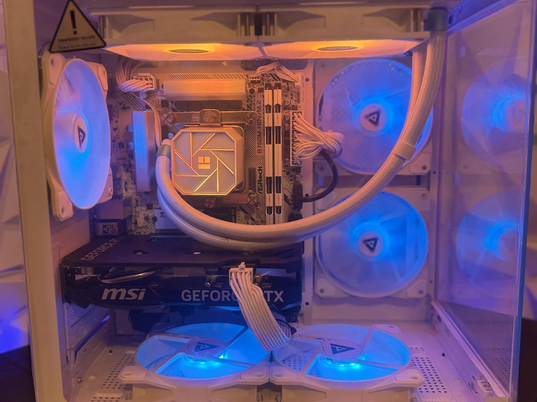 SNOW STORM 2.0 | All-White RGB Gaming PC | RTX 4060 | Intel i7-12700KF | 32GB DDR5
