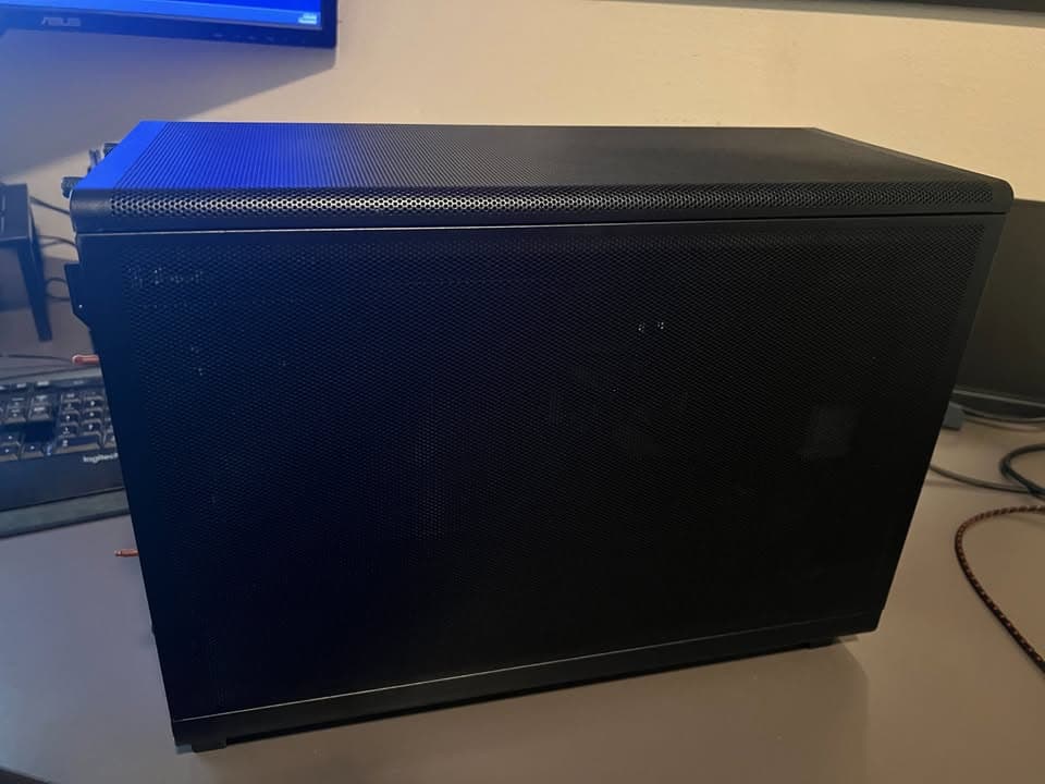 Gaming PC 9800X3D / 7900XT GPU / 4TB M.2 / 32GB DDR5