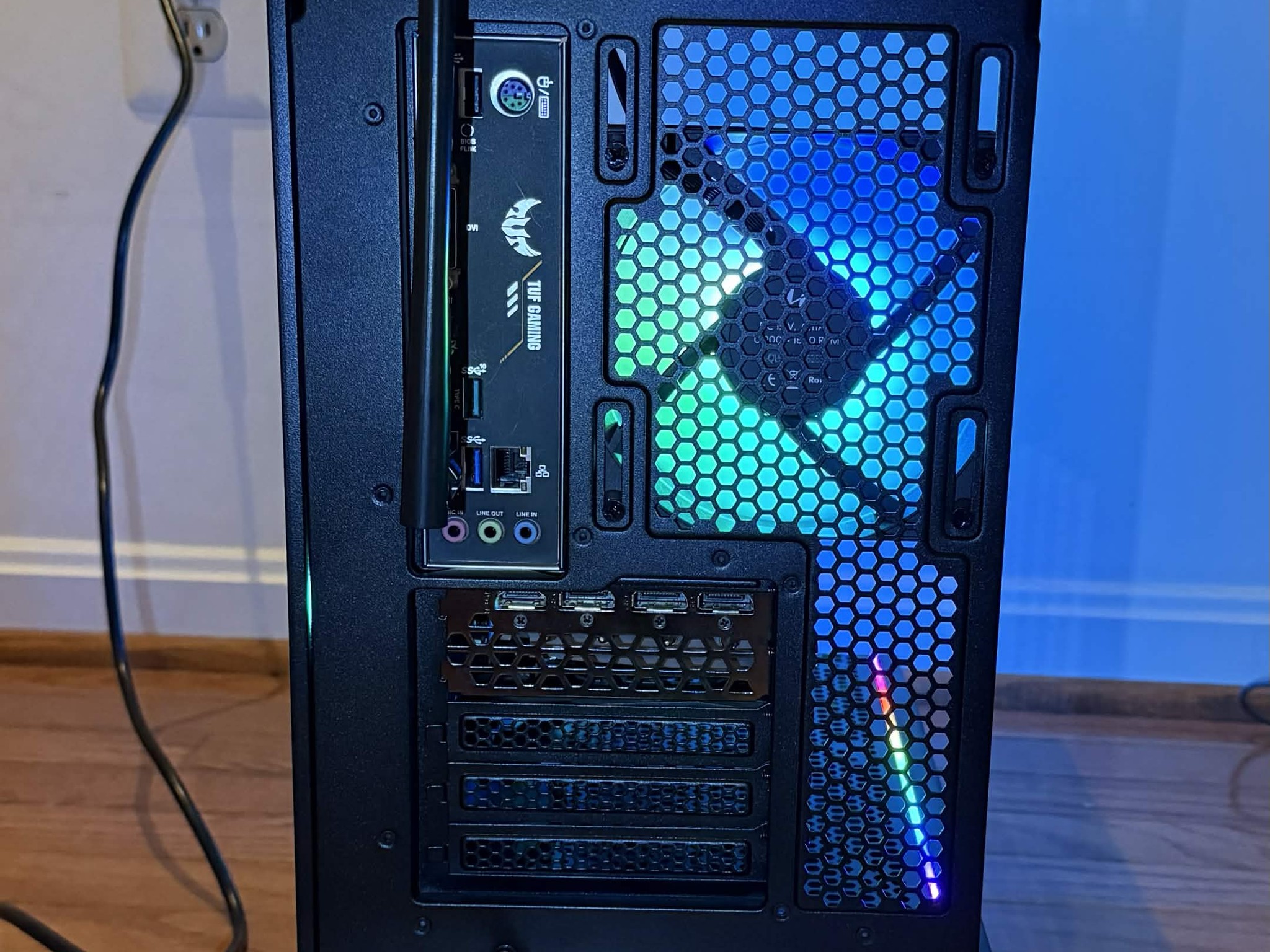 Gaming PC | RX 5700XT | Ryzen 5 5500 | 16GB RAM | Windows 11