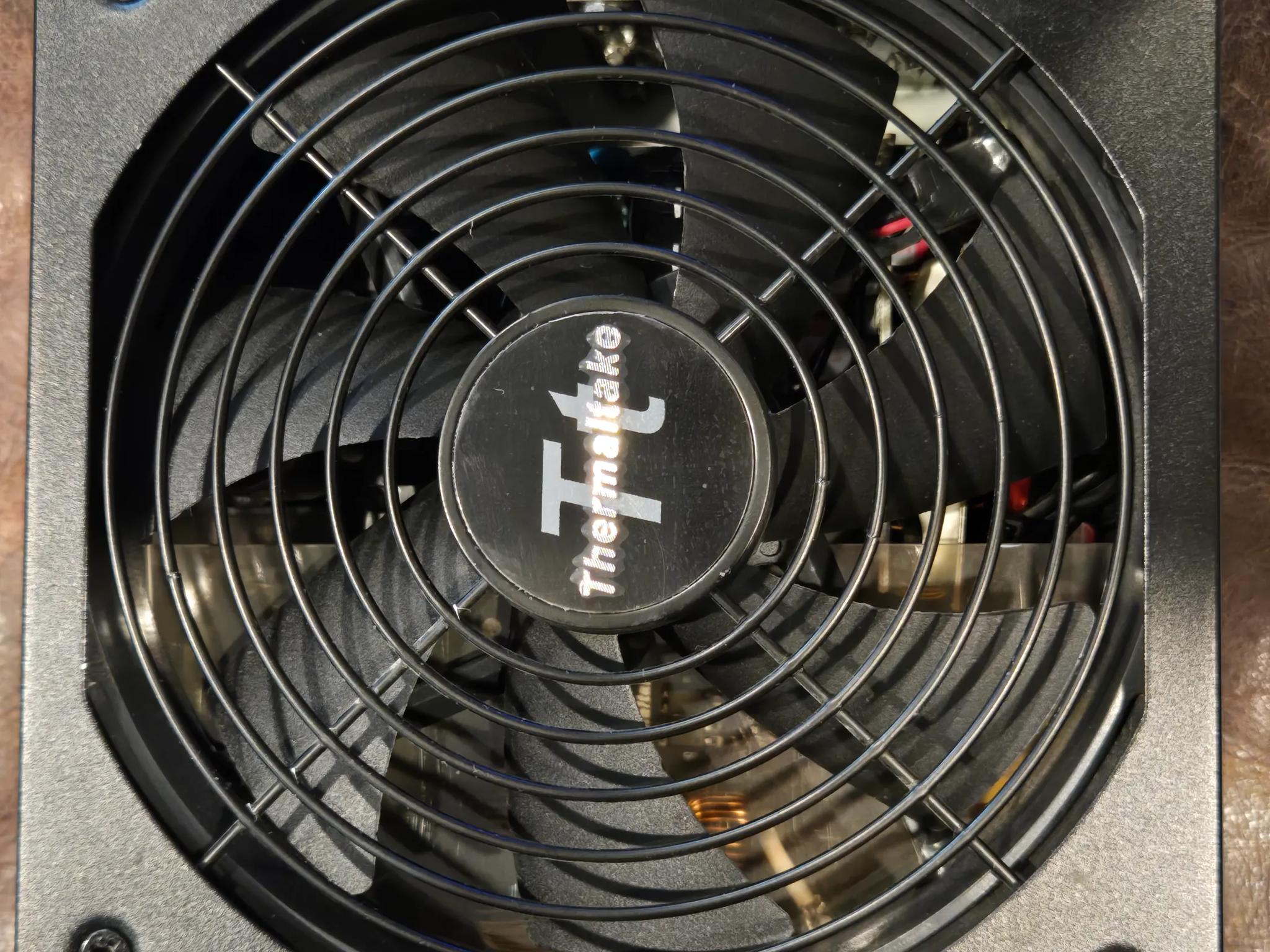 Thermaltake Toughpower 750W Gold (Modular)