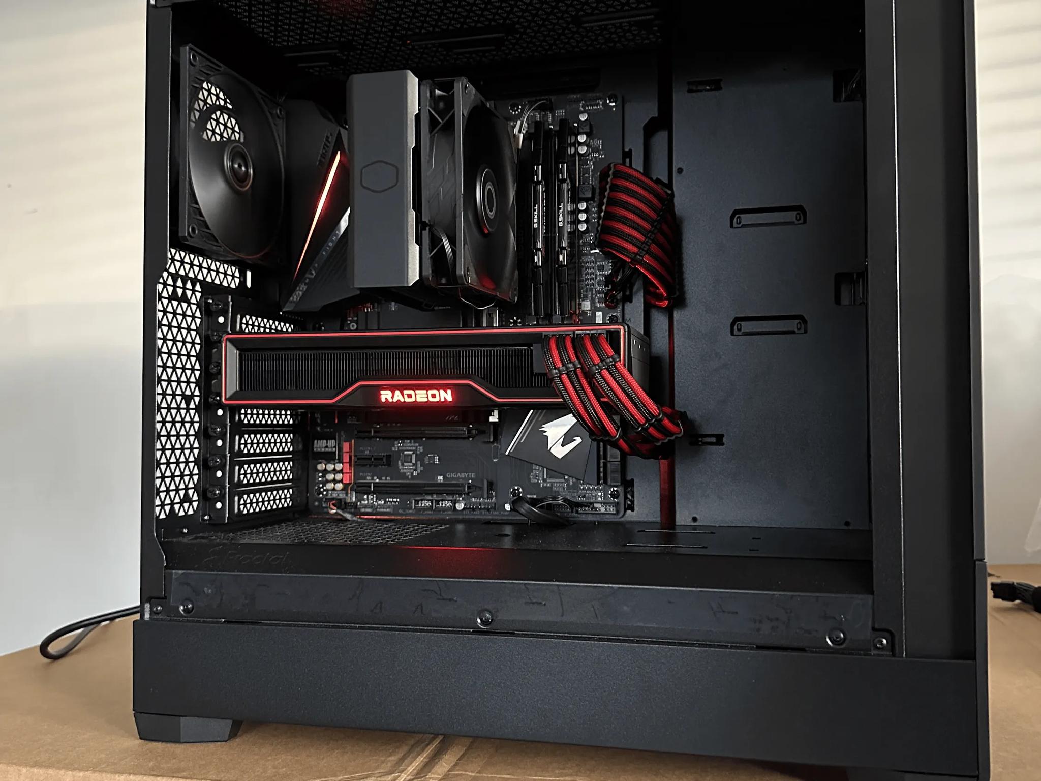AMD Ryzen 5 5800X + 6800XT + 32GB RAM + 1TB SSD - BLACK AND RED