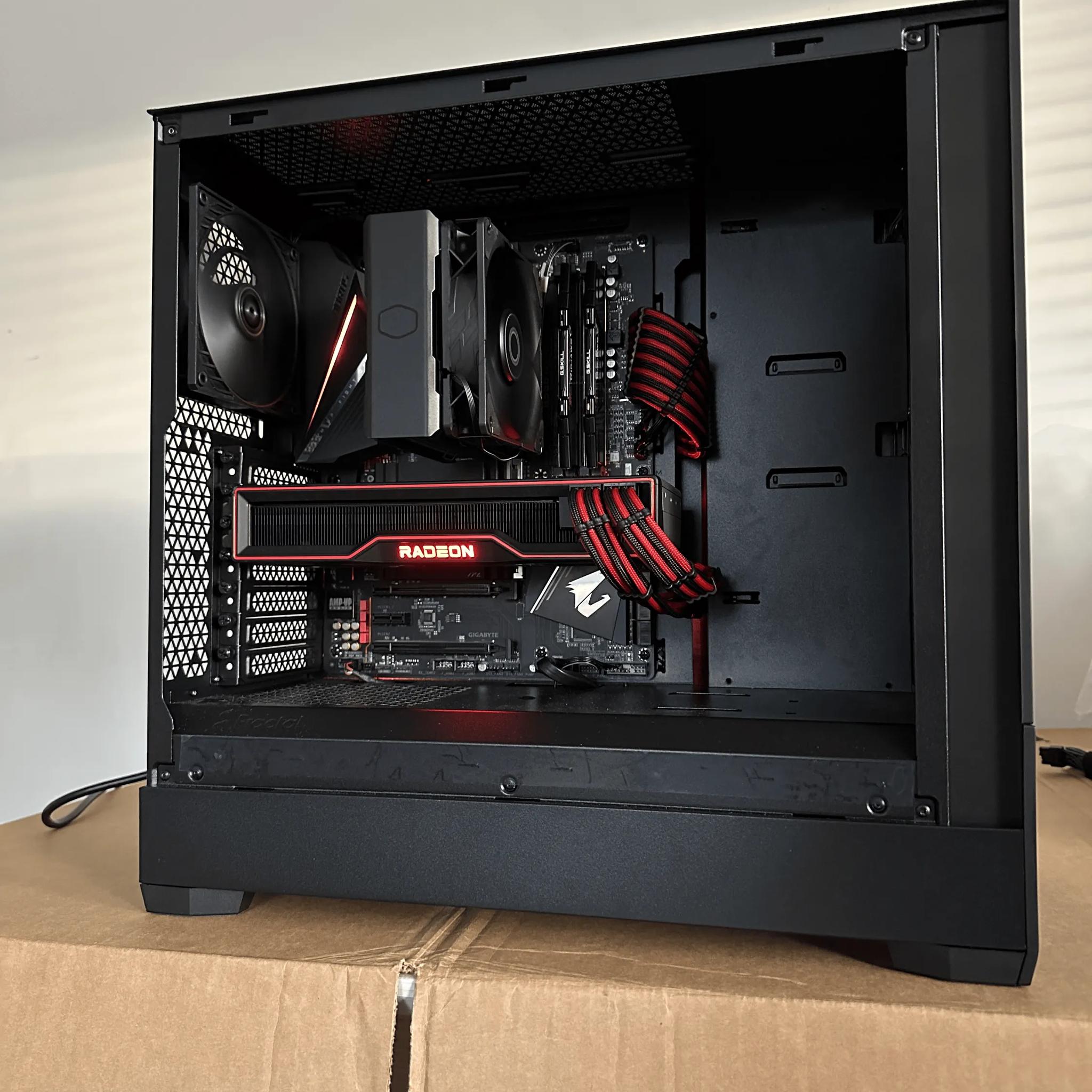 AMD Ryzen 5 5800X + 6800XT + 32GB RAM + 1TB SSD - BLACK AND RED