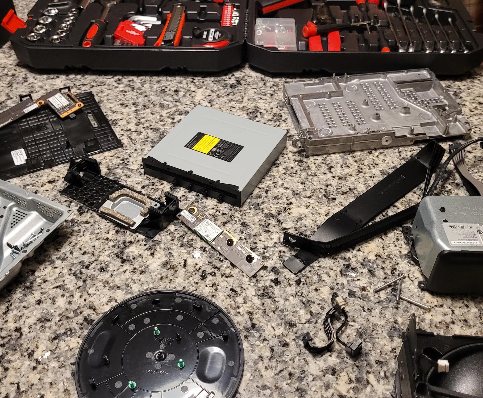 Spare Parts - Xbox Series X - 14 month old parts