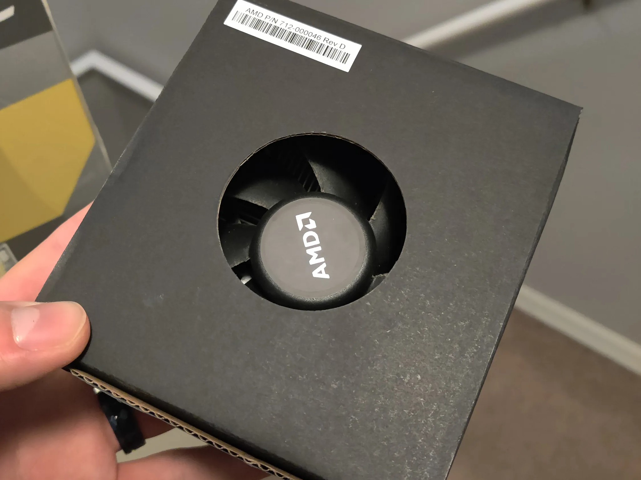 VERY GENTLY USED Ryzen 3600X (Never overclocked, only simple games)