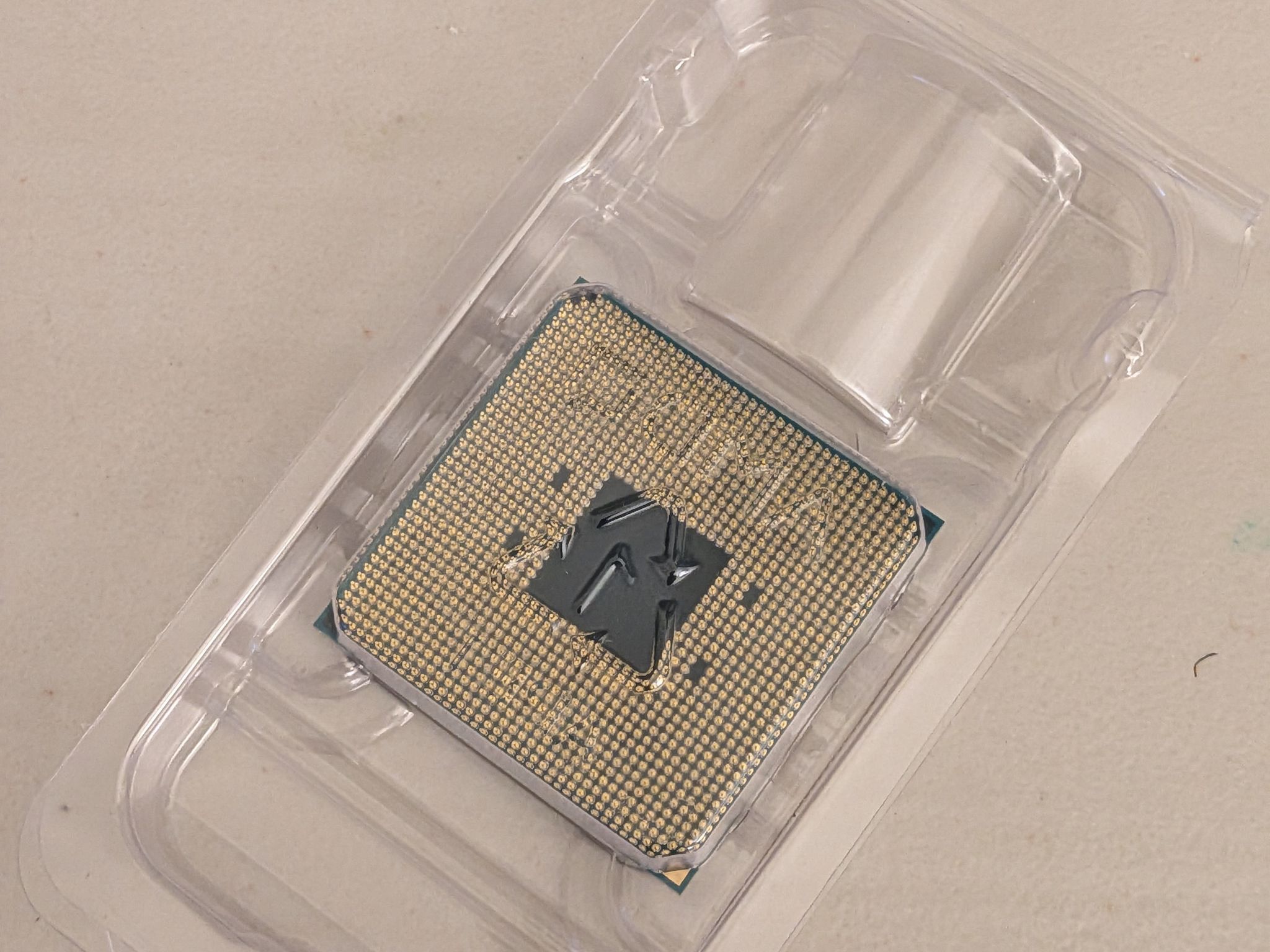 AMD Ryzen 3200G AM4 CPU | Quad-Core Processor with Radeon Vega 8 Graphics | Fully Tested