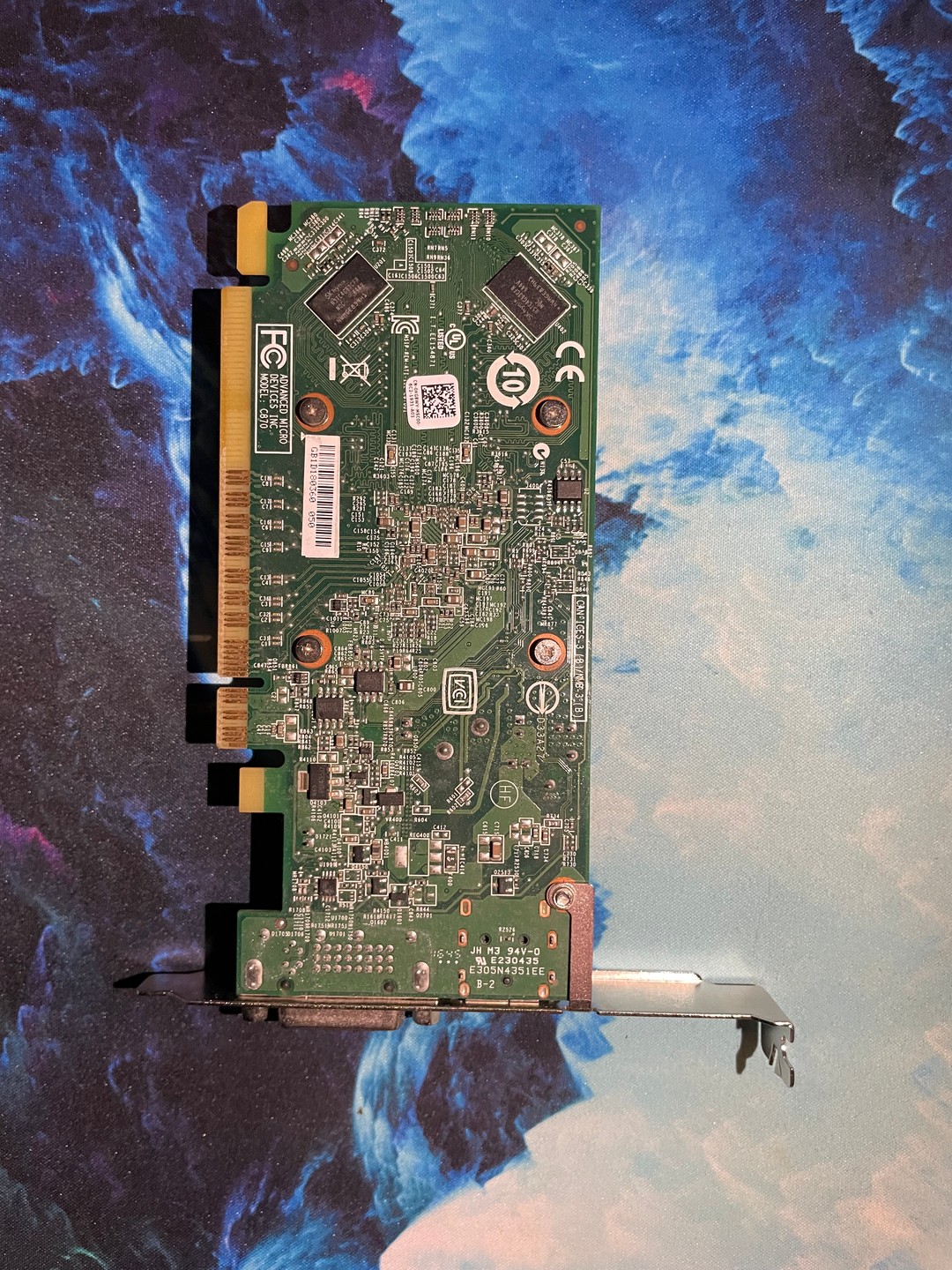 AMD Radeon R5 340X (2GB GDDR3) | Jawa