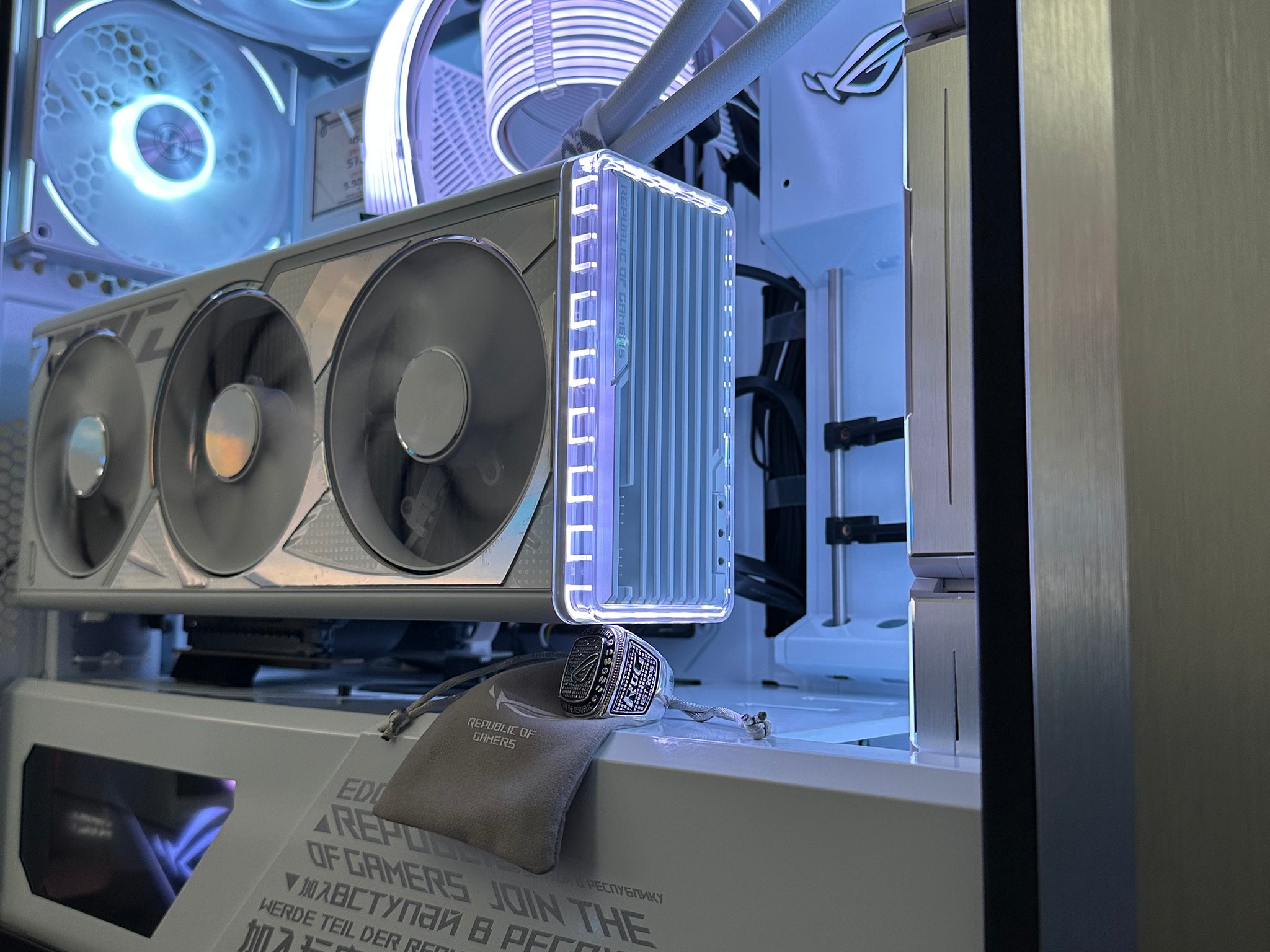 EXTREME WHITE ASUS ROG GAMING PC!! RTX 4090 i9 13900k, 3TB SSD TOP OF THE LINE