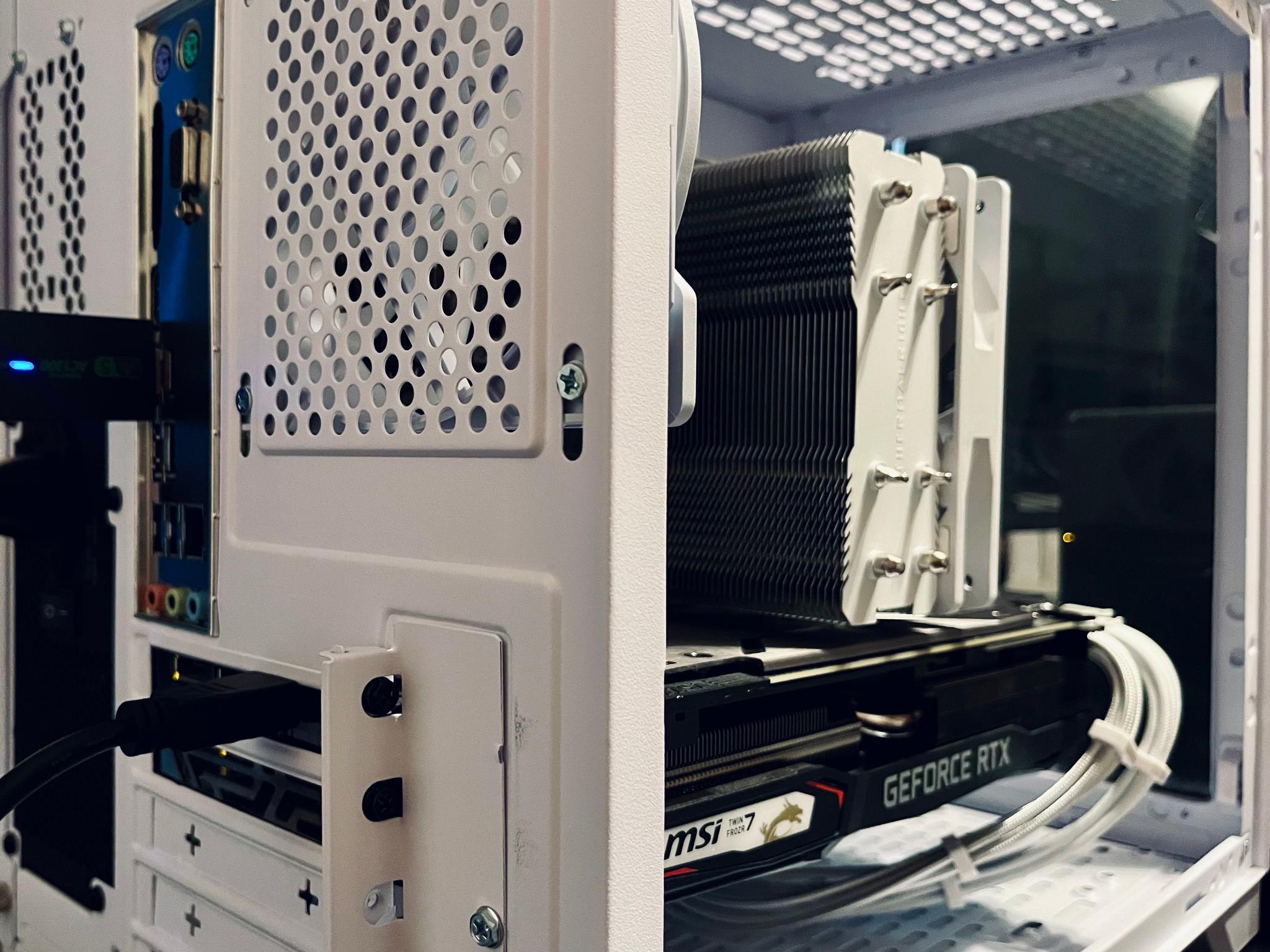 Custom Gaming PC |2070 Super // Ryzen 3600 // 512GB SSD + 1TB|