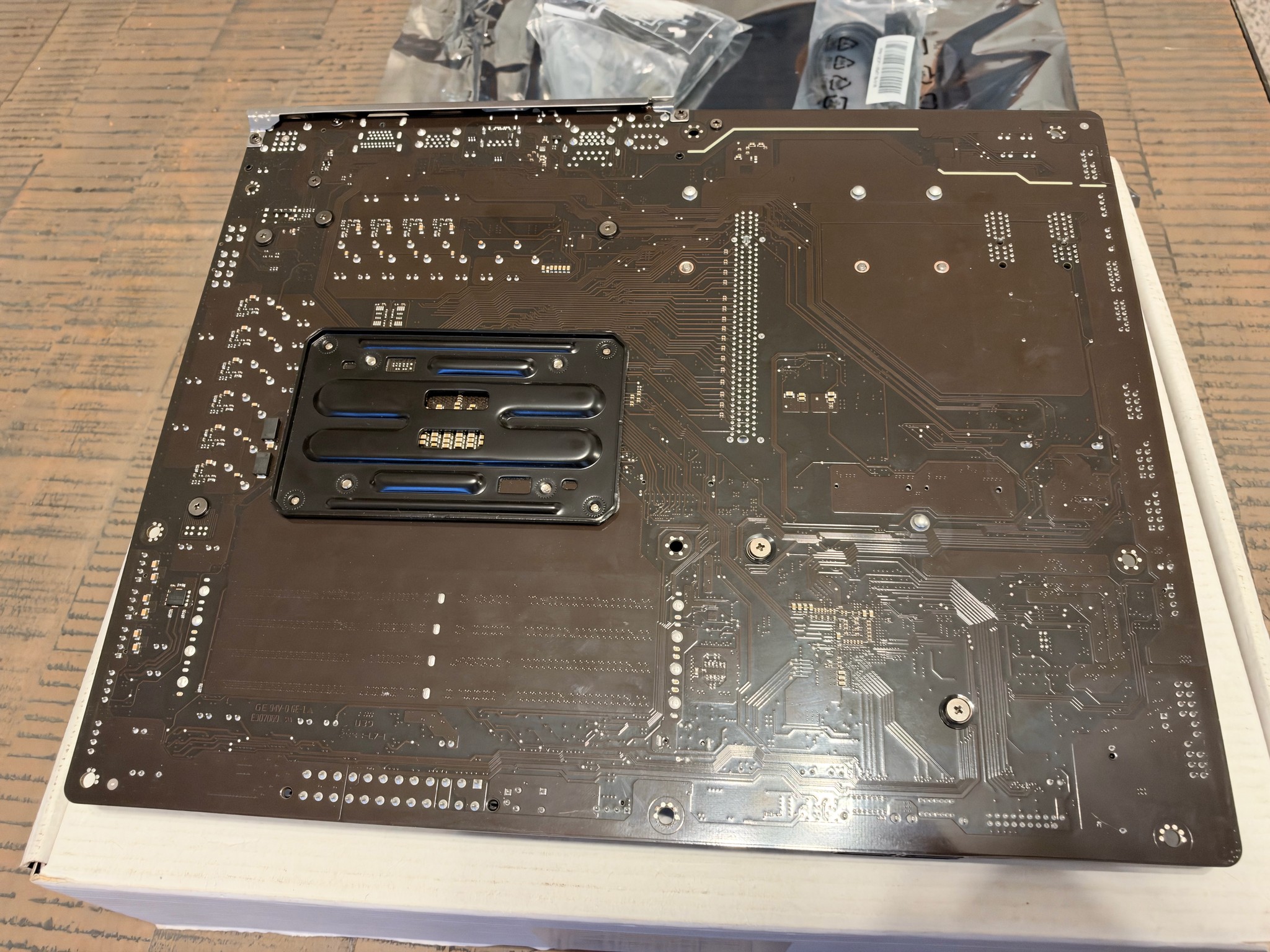 GIGABYTE B650 GAMING X AX V2