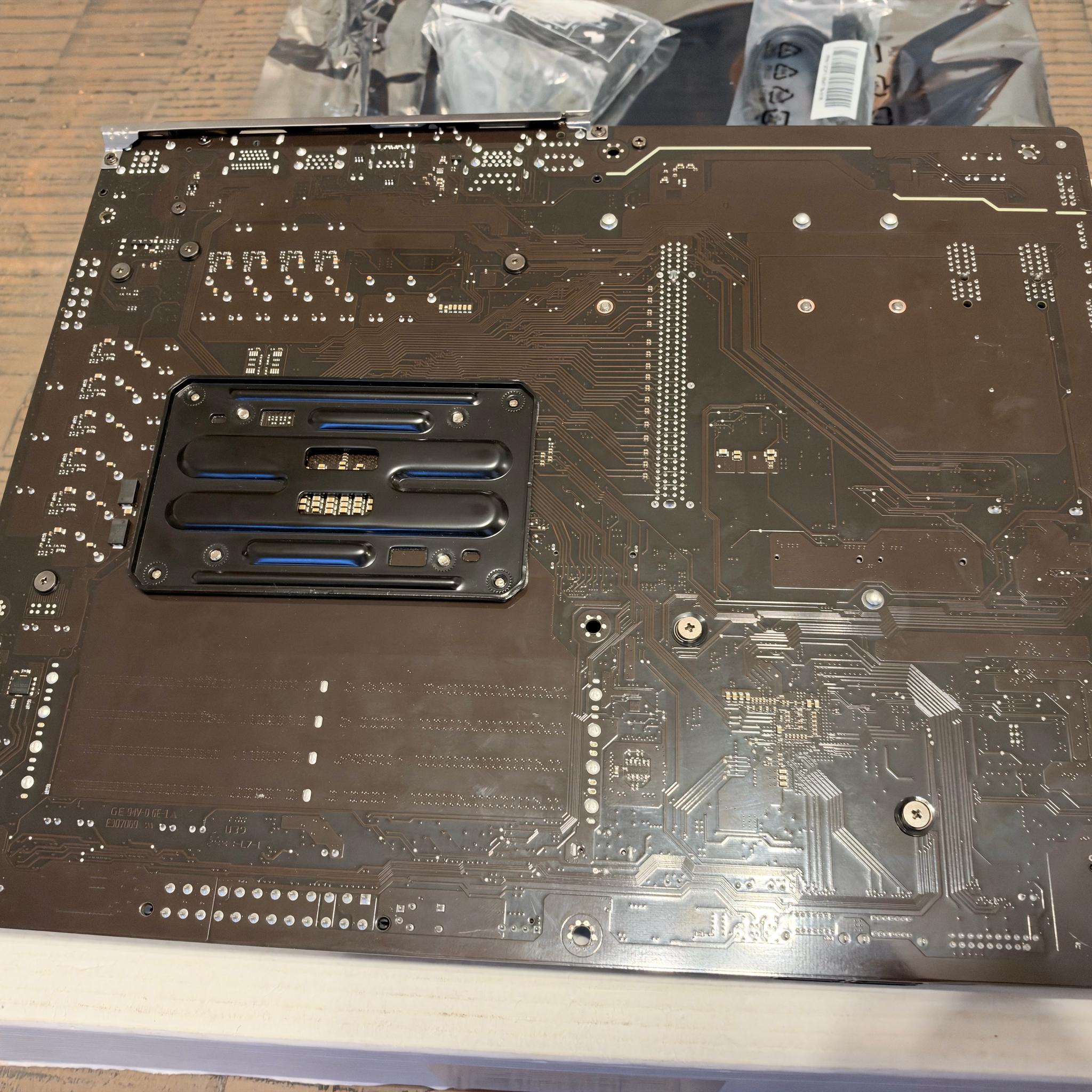 GIGABYTE B650 GAMING X AX V2