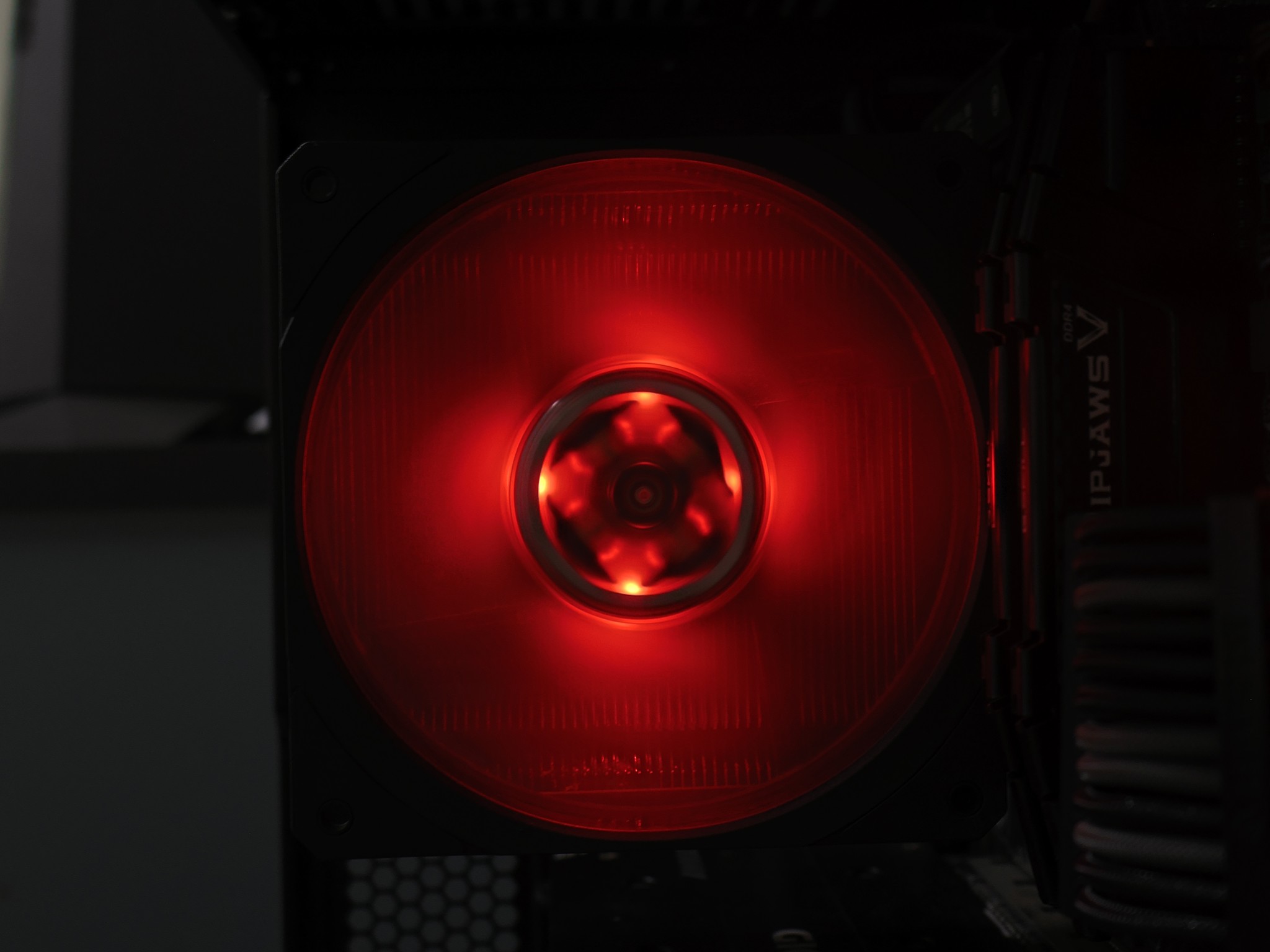 🎮 Mid-Range Stealth Gaming PC -- Ryzen 5 3600 | RX 5700 XT 8GB | 16GB RAM | WIFI