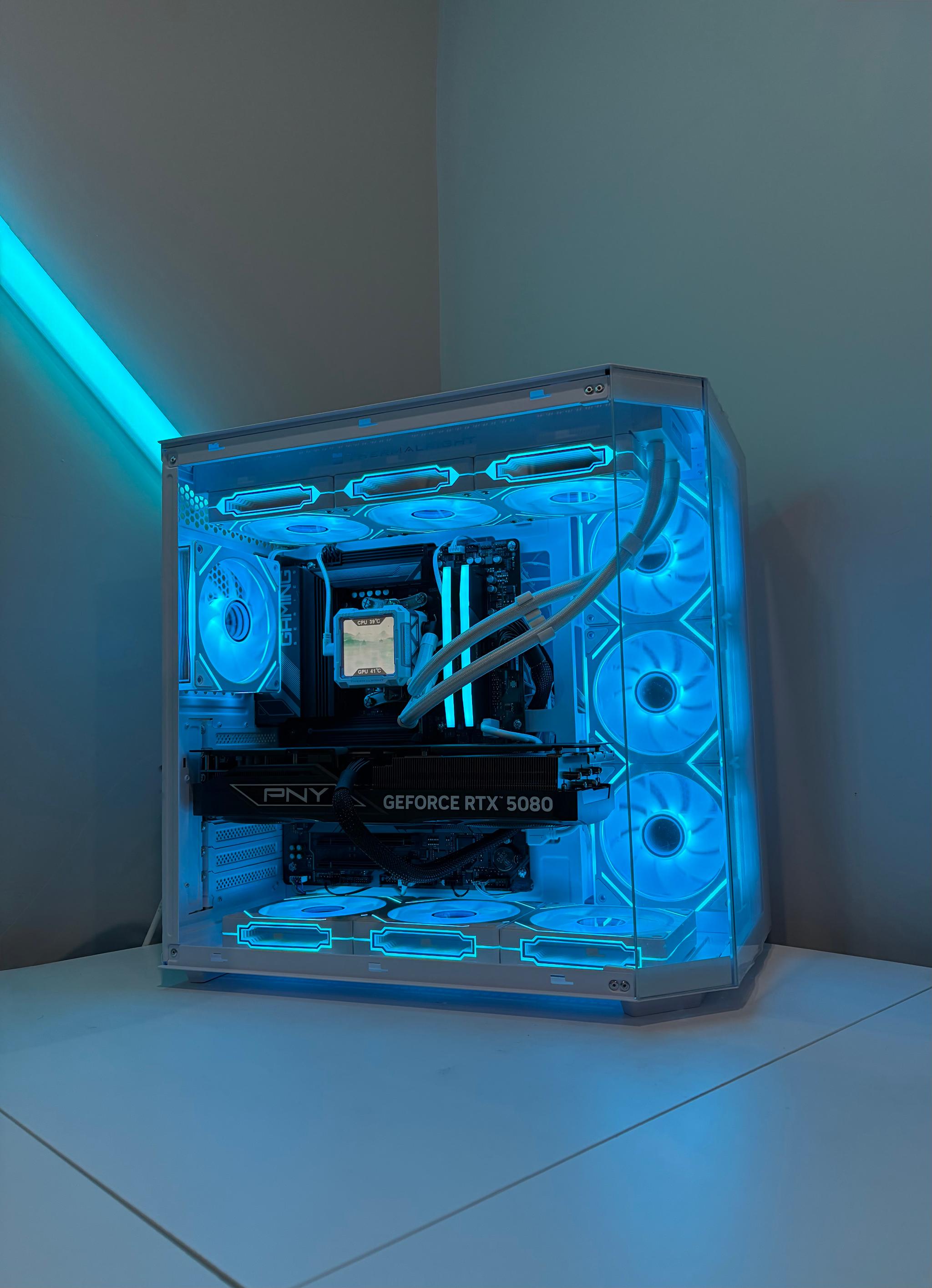 RTX 5080 | Ryzen 7 9800X3D | 32GB DDR5 RAM | 2TB SSD | Gaming PC