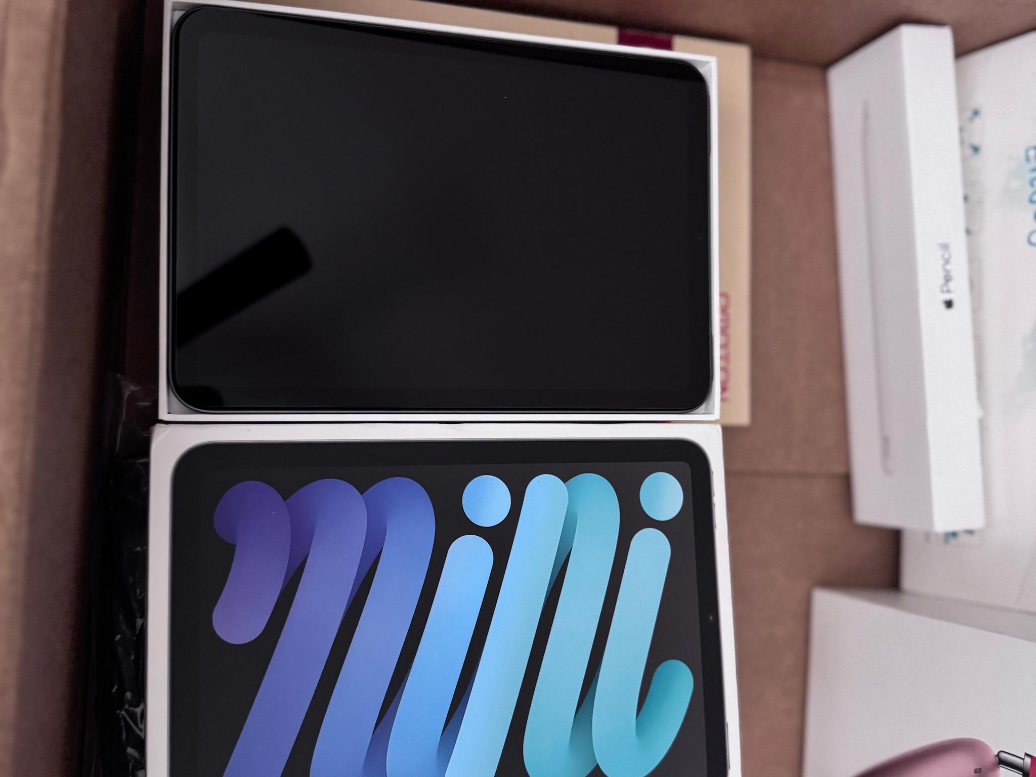 Apple Bundle – IPad Mini 6 64GB1 Wi‑Fi + Apple Pencil 2 + AirPods Max Pink/Coral