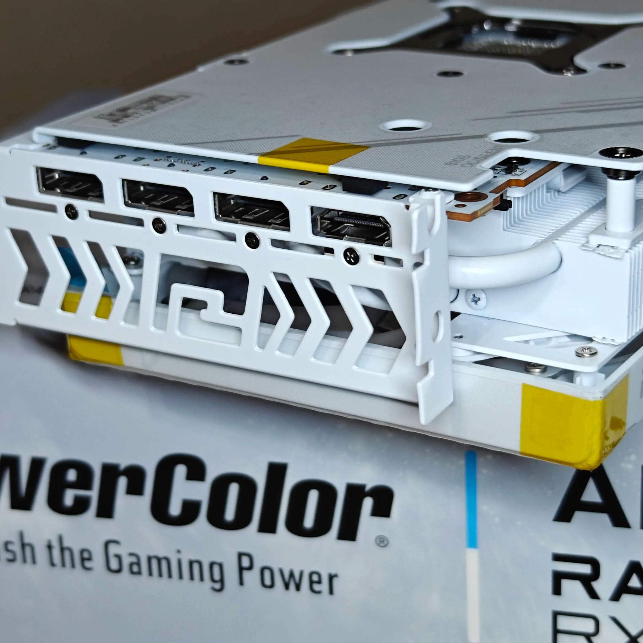 AMD Radeon RX 7800 XT 16GB PowerColor Hellhound Spectral White Graphics Card GPU GDDR6 Tripple Fan