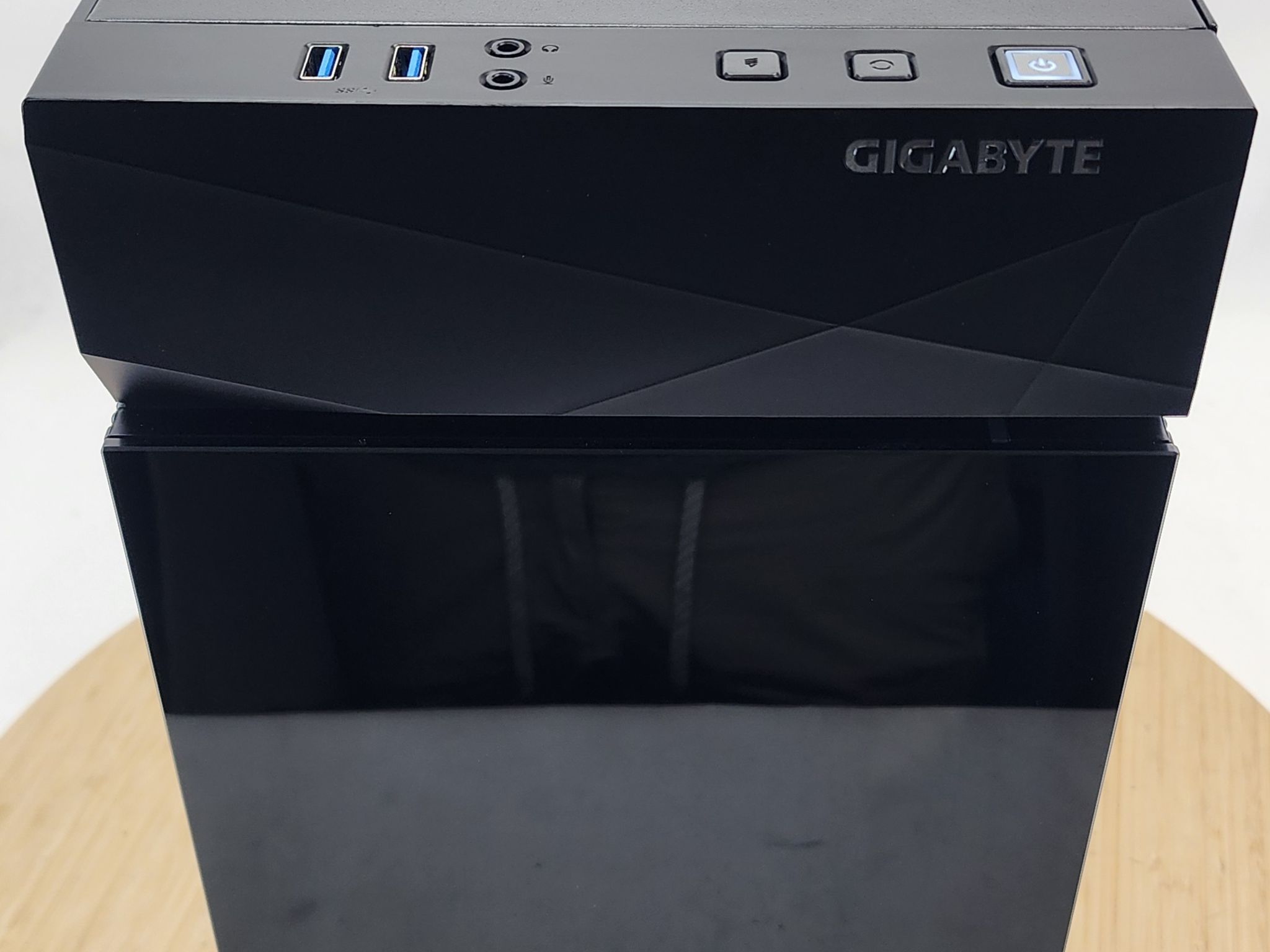 Gaming PC Ryzen 9 5950X 32GB RAM 1TB SSD RX 7800 XT 16GB Windows 11 PC