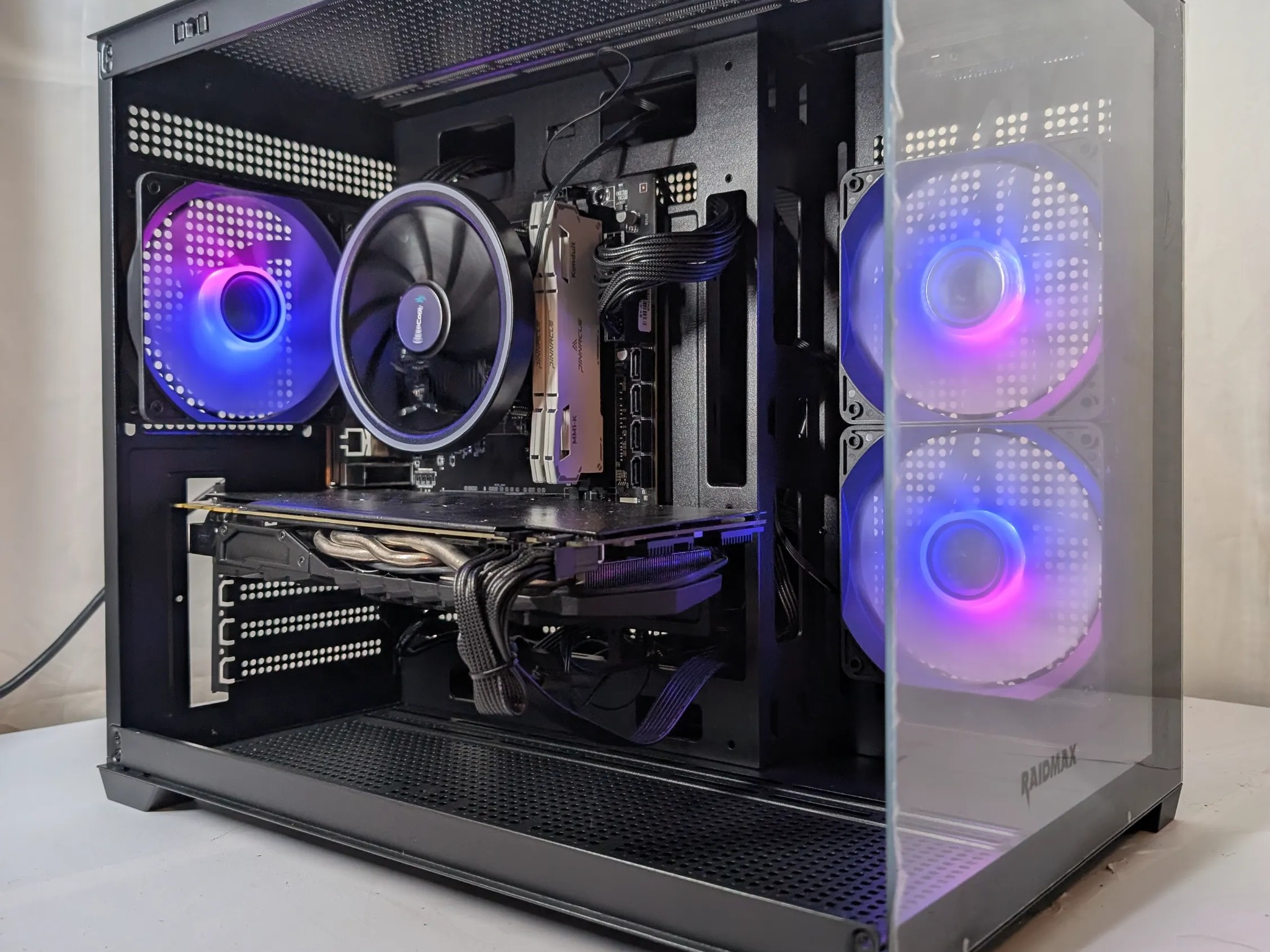 GTX 1080 | RYZEN 5 2600X | 16GB DDR4 | 500GB NVME