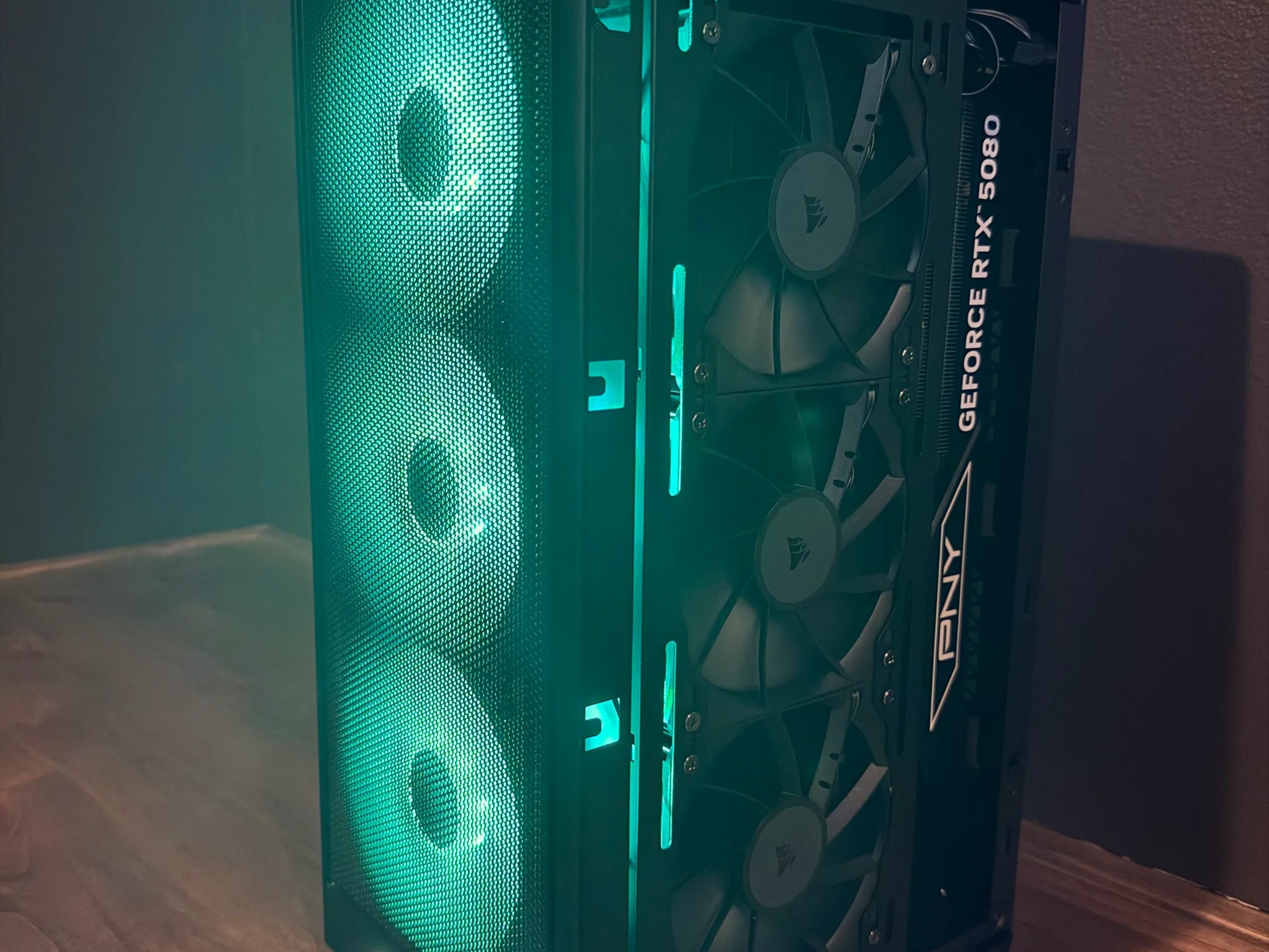 SFF Gaming PC |RTX 5080 | Ryzen 7 9800X3D | 96GB DDR5 RAM | 2TB SSD