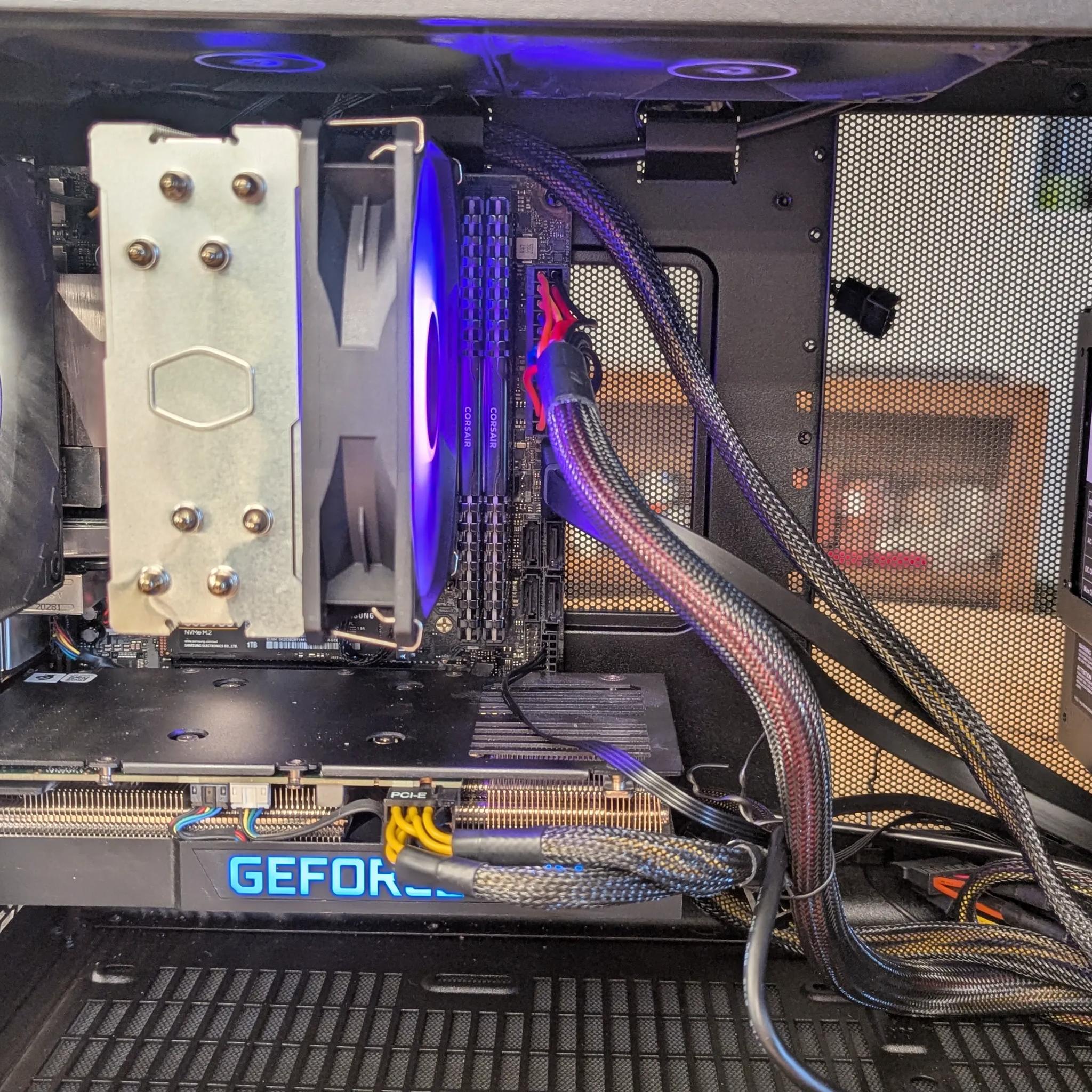 TimberTech – 3060 Ti / i5-10600KF – 16GB RAM, 1TB NVMe – Stylish Wood-Panel MicroATX