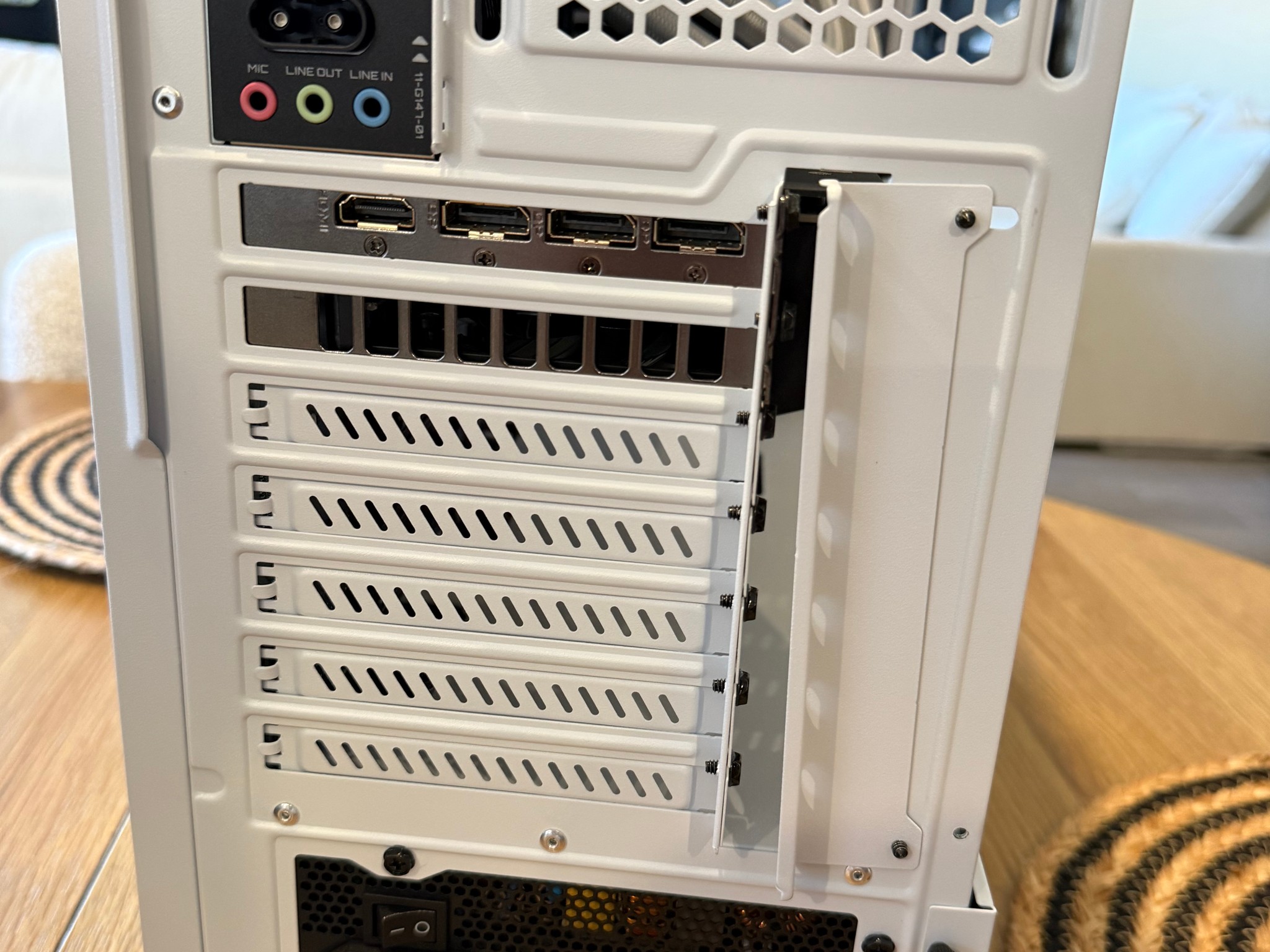 RTX 5080 (16GB) | Ryzen 7 9800X3D | 32GB DDR5 | 4TB NVMe SSD