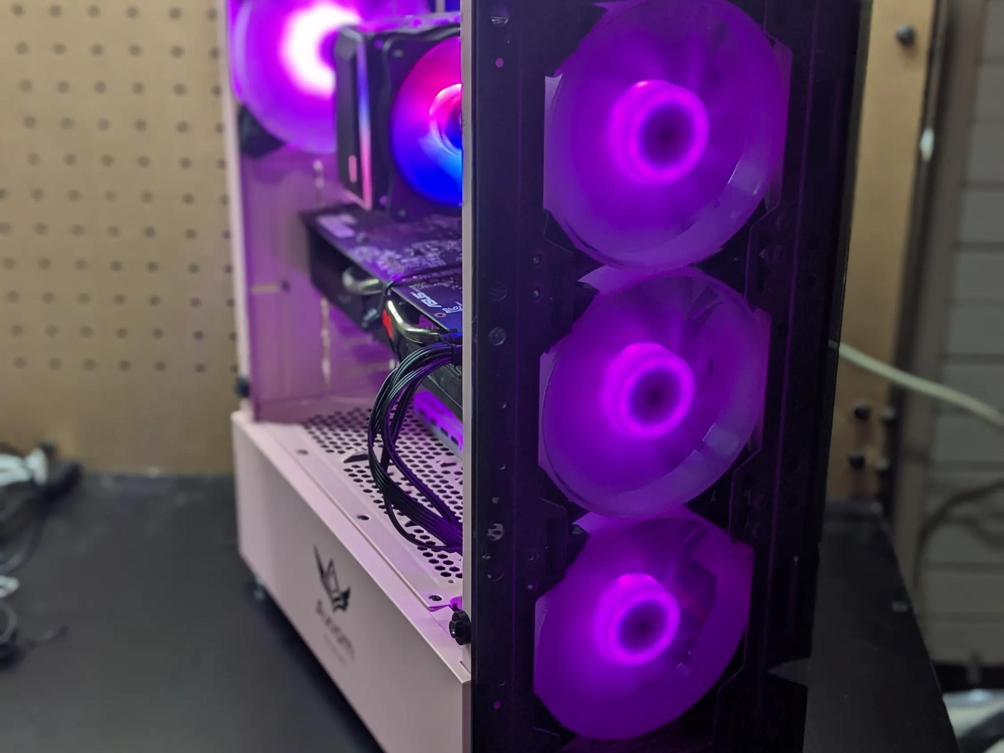 Fabulously Pink |  100 FPS Fortnite | i5-4590 , 16GB RAM, 500GB SSD, RX 470 8GB, RGB, Wifi, Win10