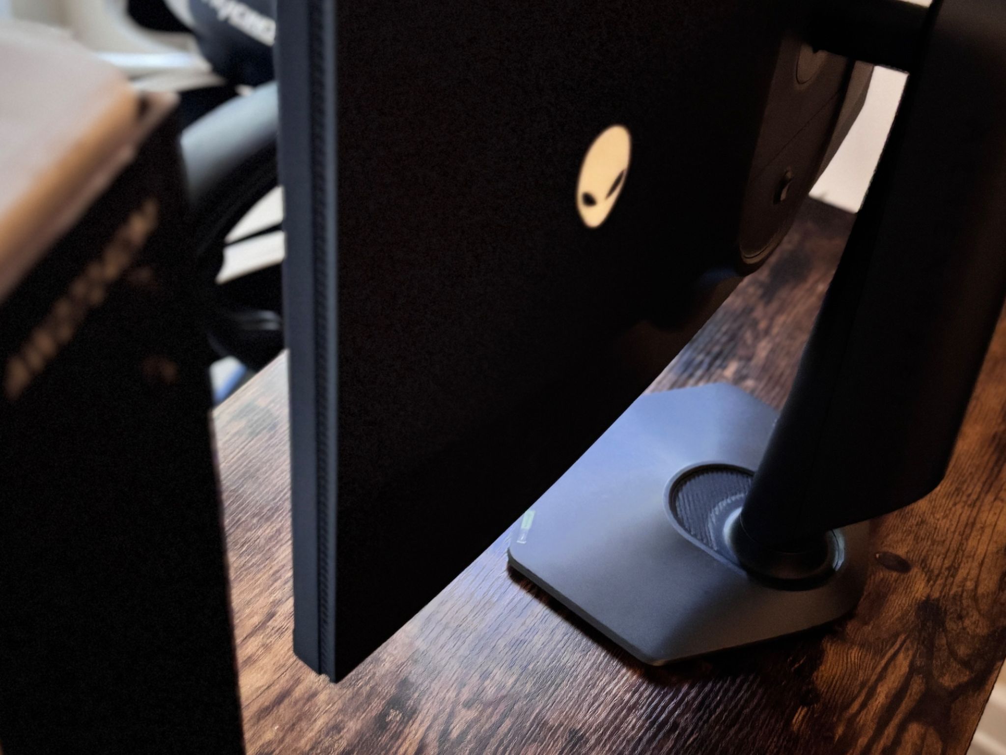 Alienware 27 Gaming Monitor - AW2724DM