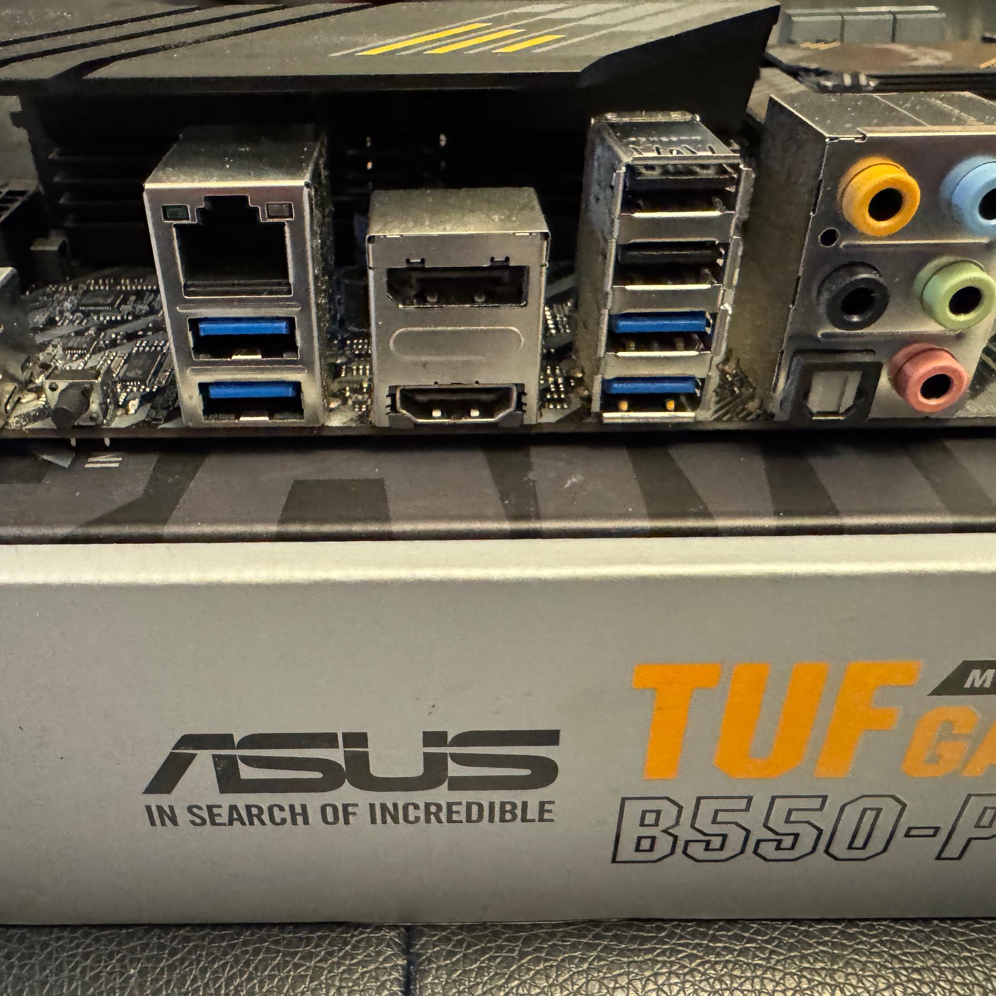 BUNDLE Asus TUF GAMING B550-PLUS | AMD Ryzen 5 5600x | Crucial Ballistix 16GB (2 x 8GB) DDR4 3200MHz