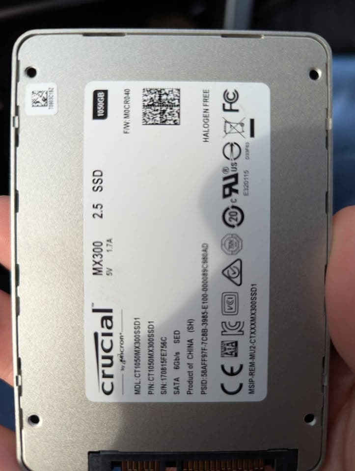 Crucial MX300/MX500 1TB SSD, Used