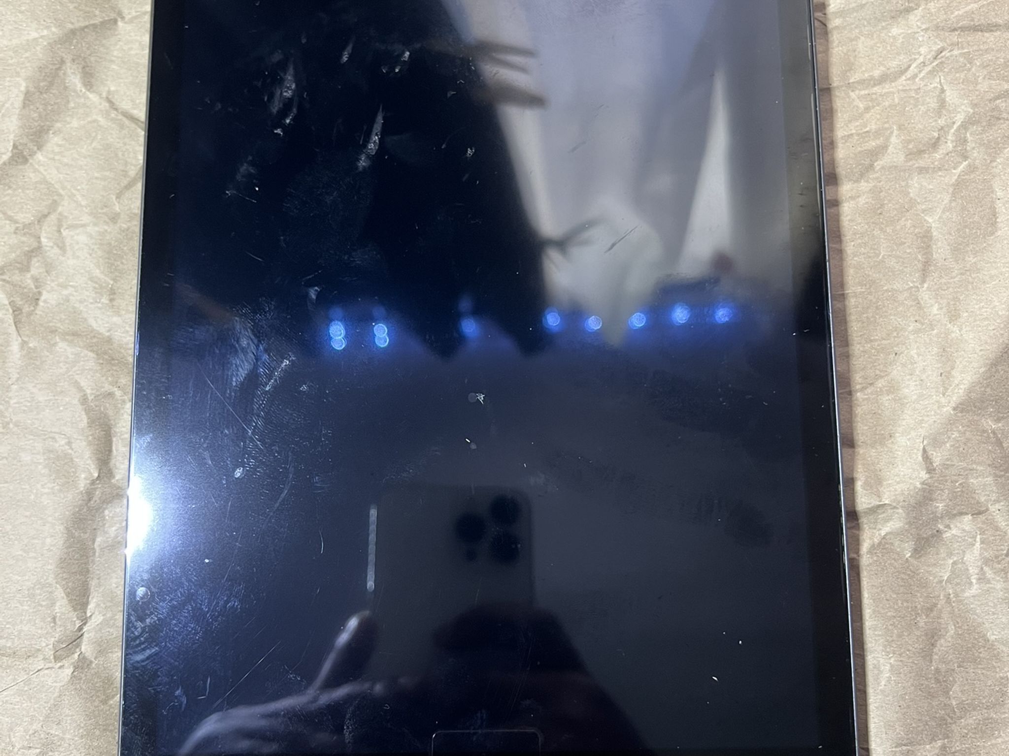 Apple iPad 7th Gen – Wi-Fi + Cellular – 32GB – Space Gray