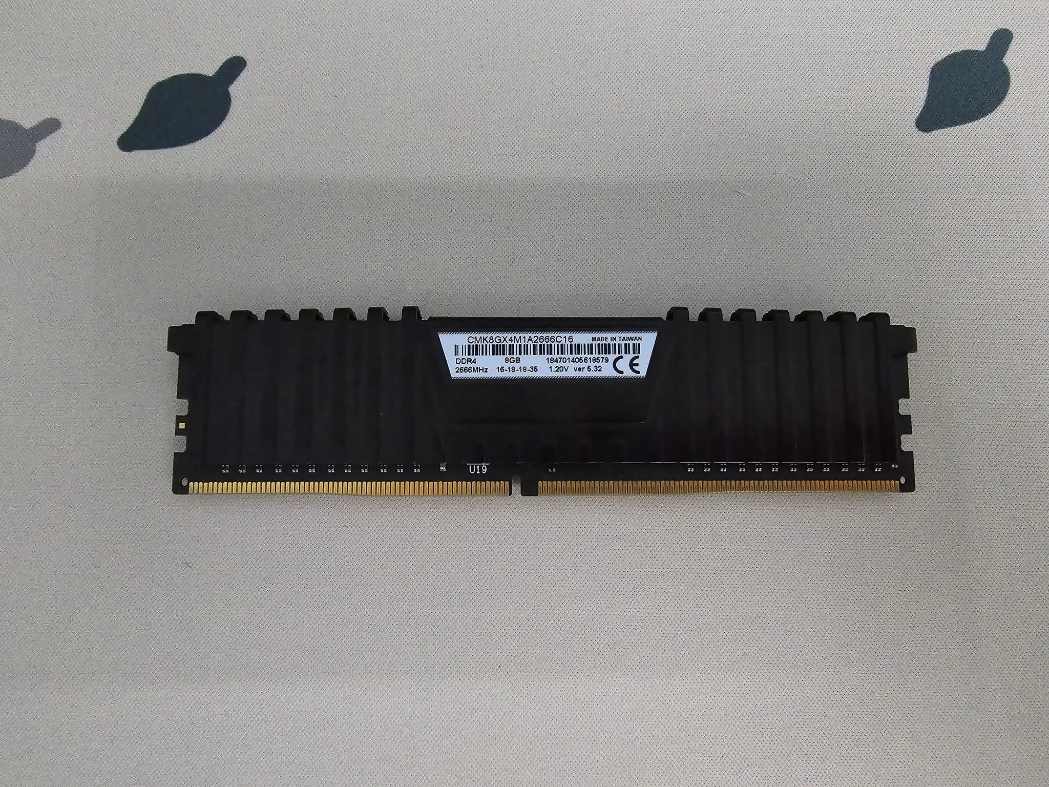 VENGEANCE® LPX 8GB (1 x 8GB) DDR4 DRAM 2666MHz C16 Memory Kit - Black