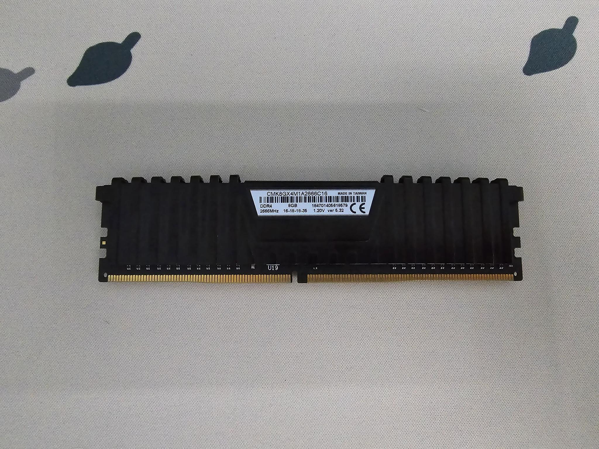 VENGEANCE® LPX 8GB (1 x 8GB) DDR4 DRAM 2666MHz C16 Memory Kit - Black