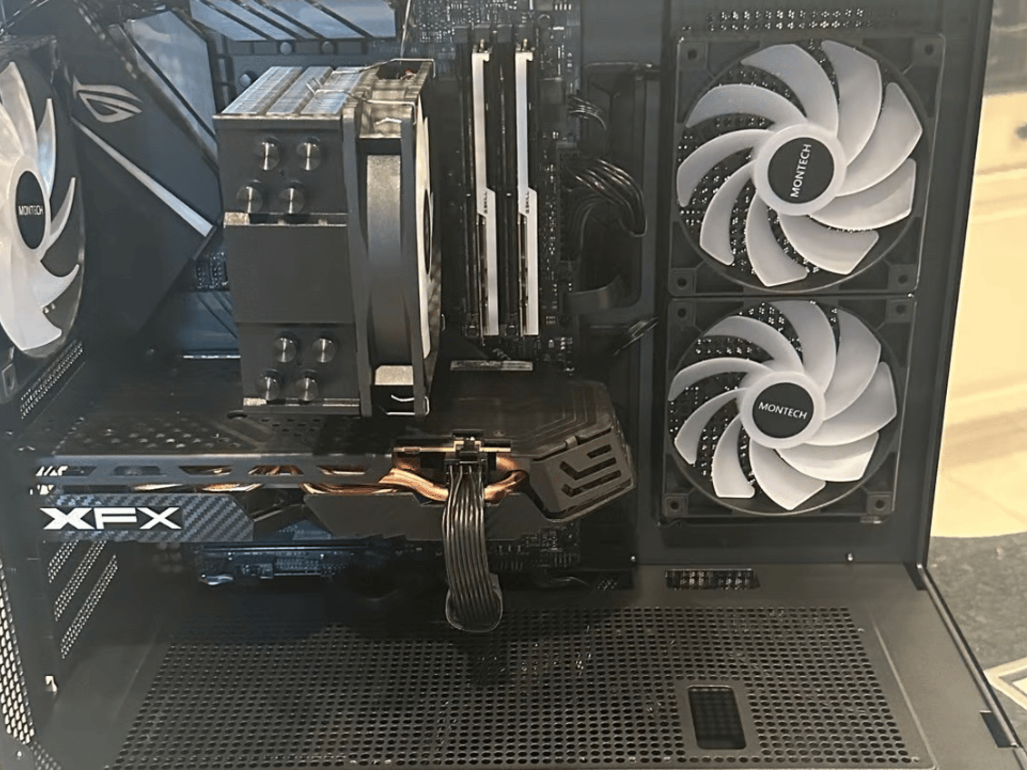 Ryzen 7 2700X 8 Core Gaming PC | RX 580 8GB | 16GB DDR4 | FULL RGB