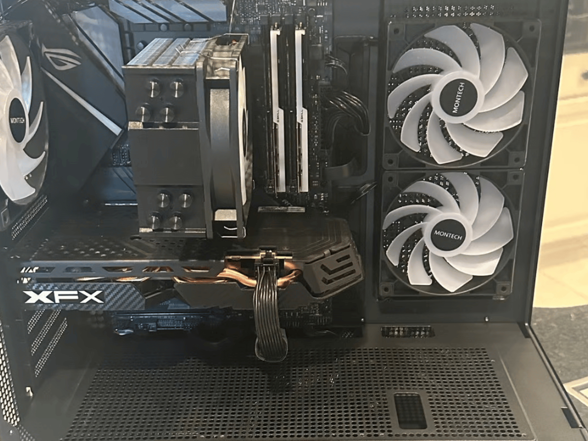 Ryzen 7 2700X 8 Core Gaming PC | RX 580 8GB | 16GB DDR4 | FULL RGB