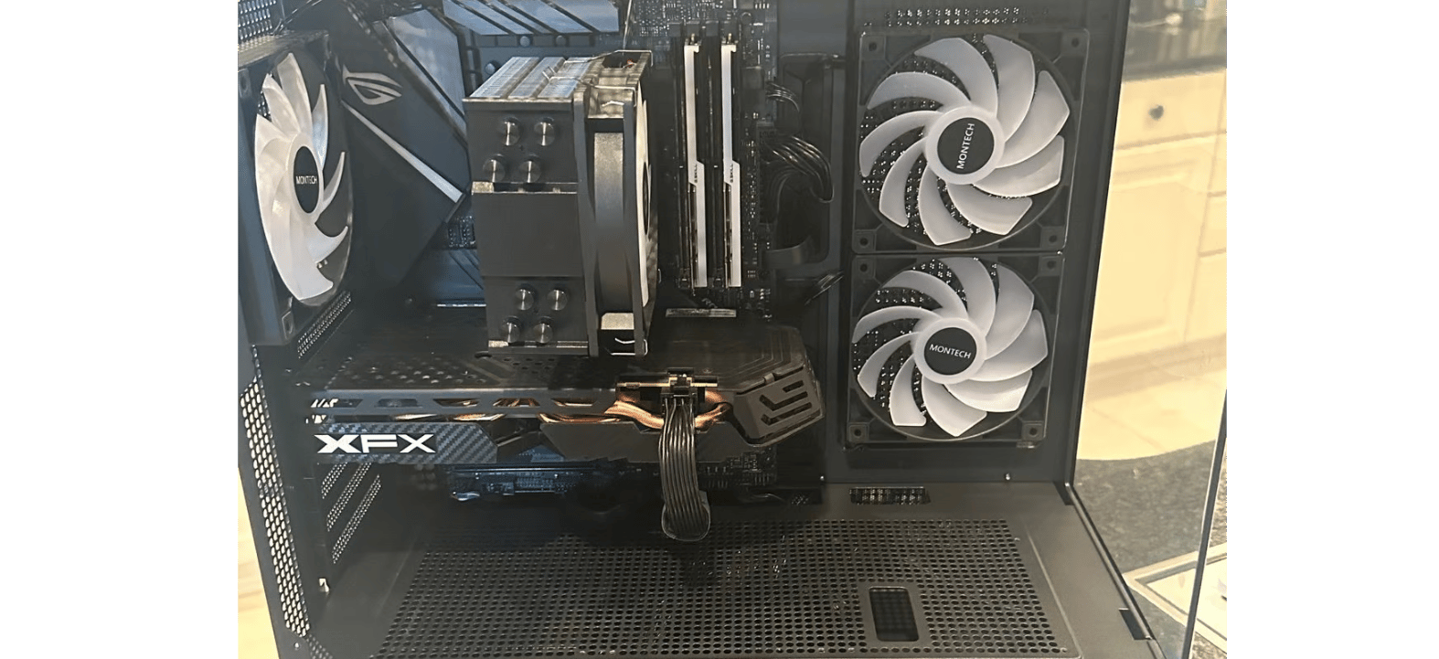 Ryzen 7 2700X 8 Core Gaming PC | RX 580 8GB | 16GB DDR4 | FULL RGB