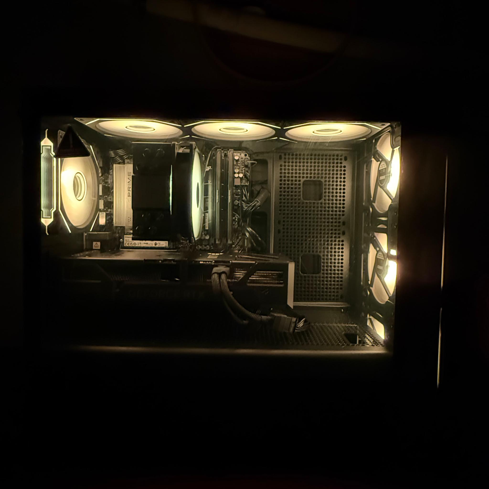 Walnut Wood Gaming PC - Geforce RTX 5060 Ti - Ryzen 5 7600X - 32GB DDR5 - 1TB Nvme - Windows 11 Pro
