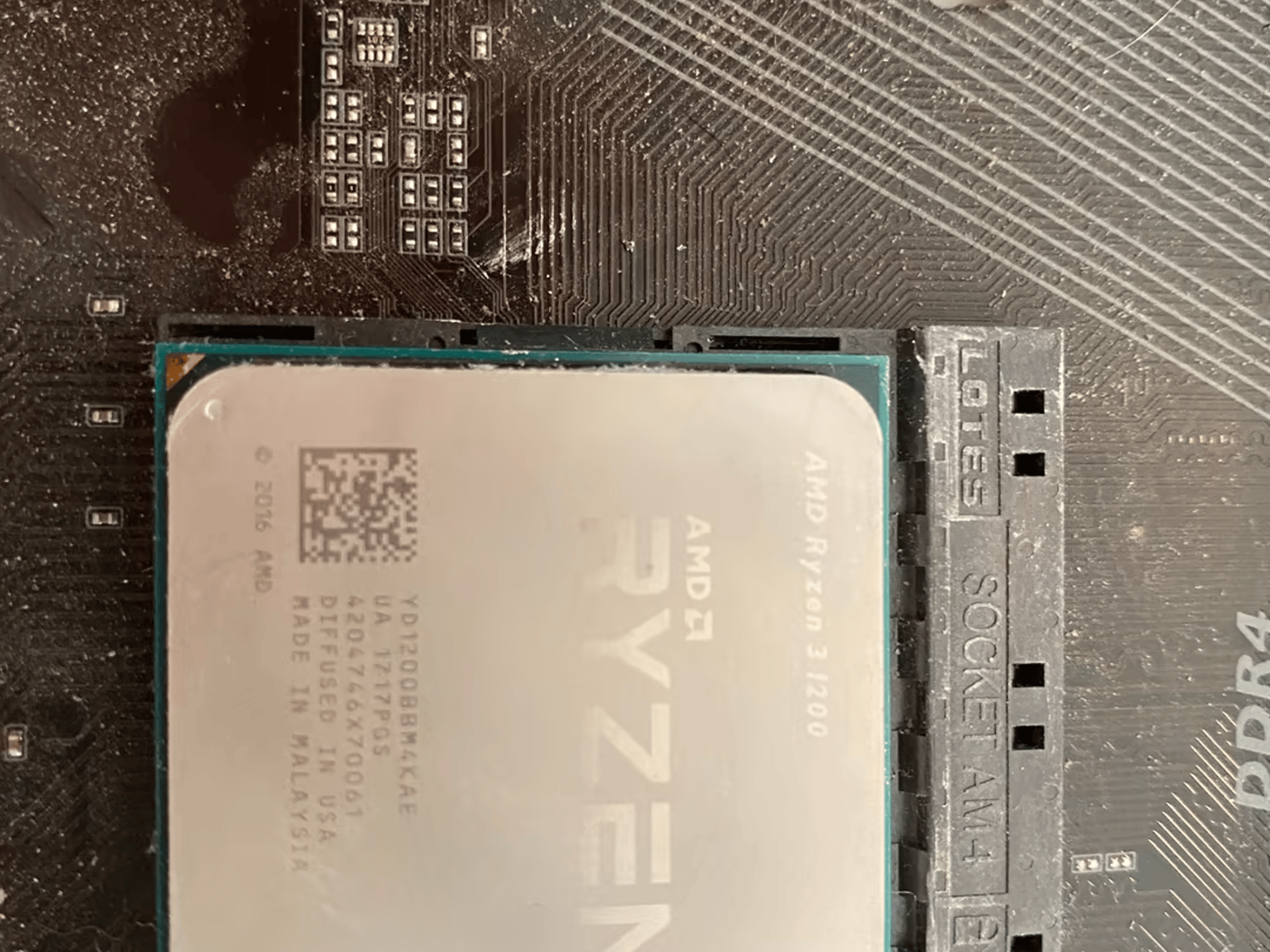 2x A320 AM4 motherboards, with ryzen 1200, for parts